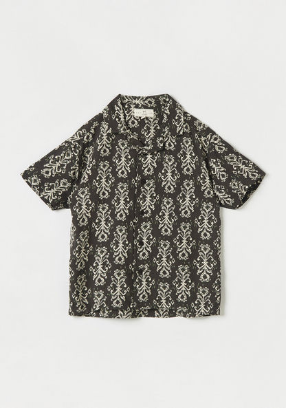 Juniors All-Over Print Shirt with Short Sleeves and Button Closure-Shirts-image-0