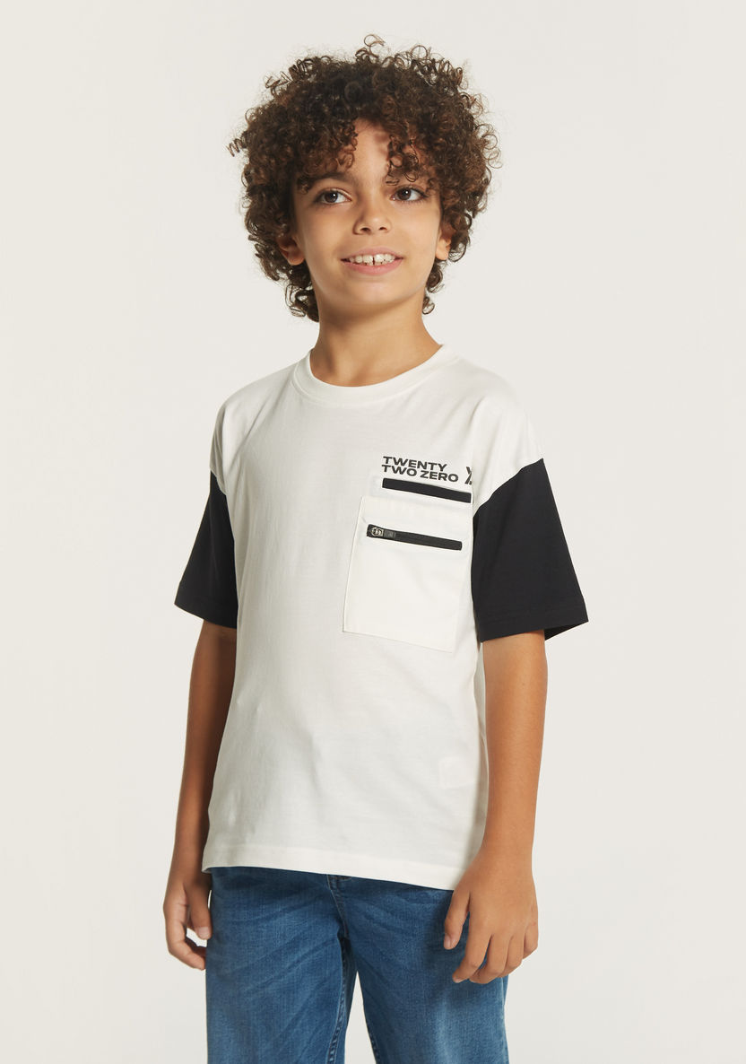 XYZ Colourblock Crew Neck T-shirt with Short Sleeves-Tops-image-0