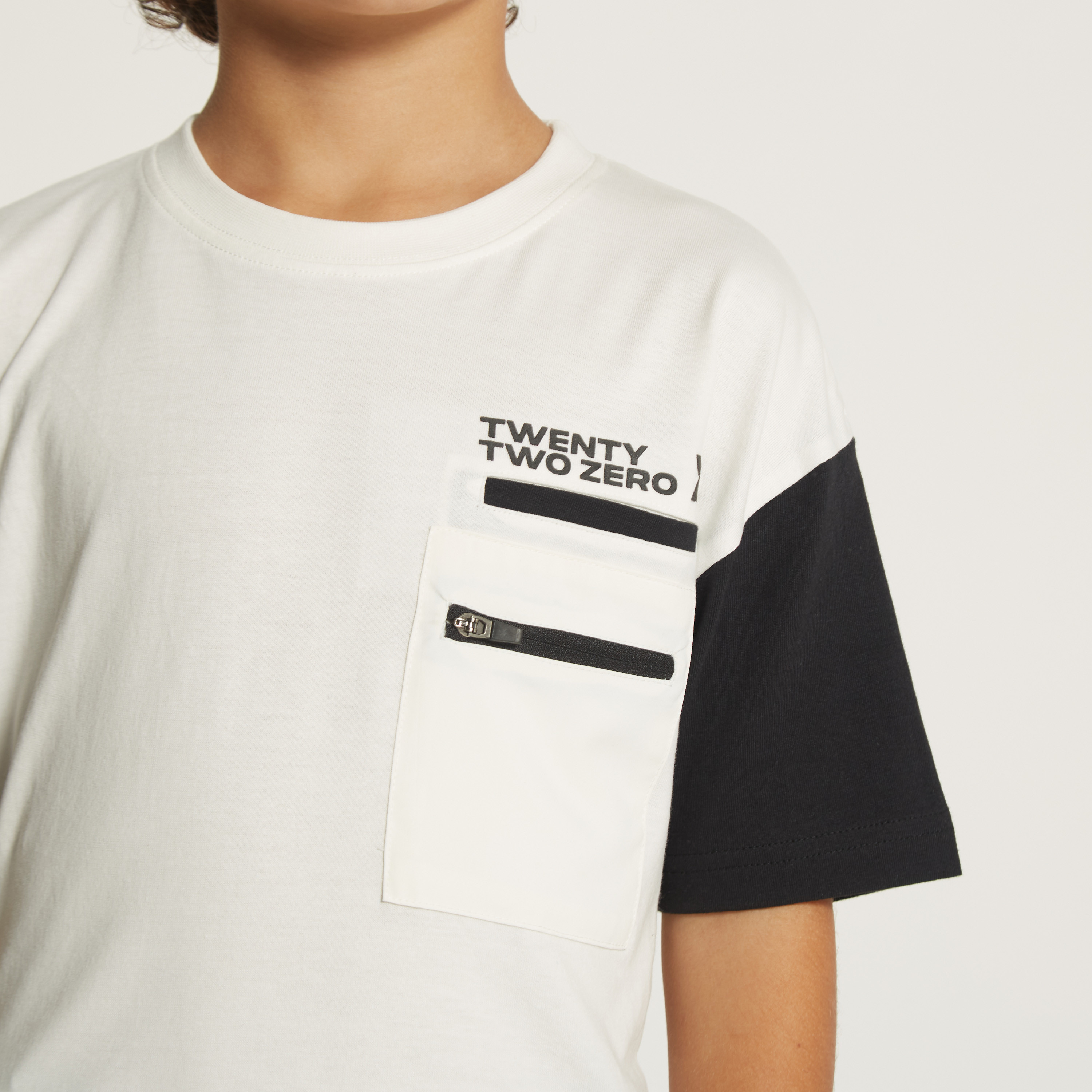 XYZ Colourblock Crew Neck T-shirt with Short Sleeves-sports-boys-clothing-tops-image-3
