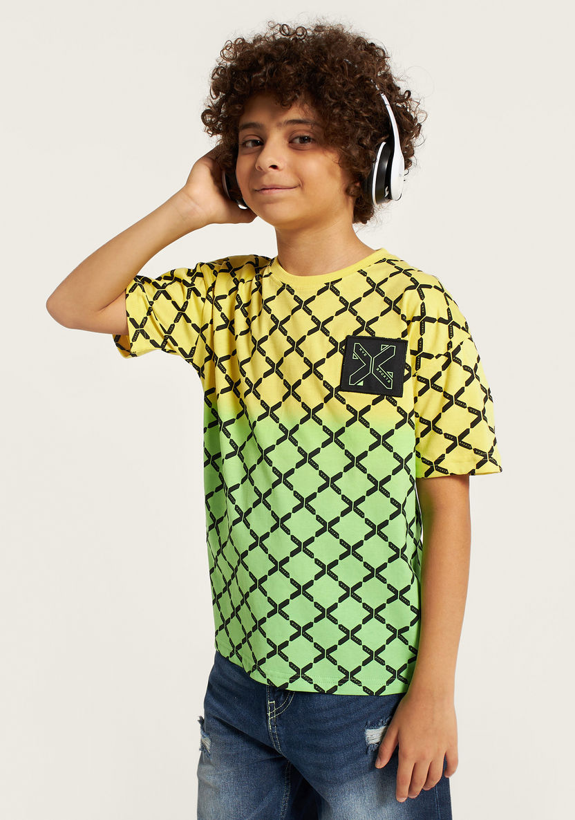 XYZ All-Over Print Crew Neck T-shirt with Short Sleeves-T Shirts-image-0