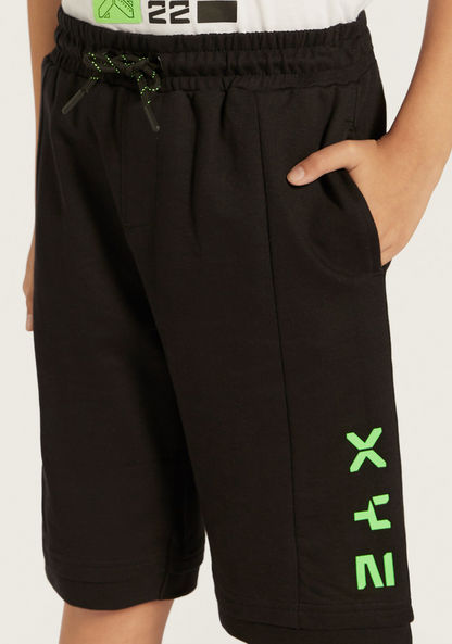 XYZ Logo Print Shorts with Drawstring Closure and Pockets-Shorts-image-2