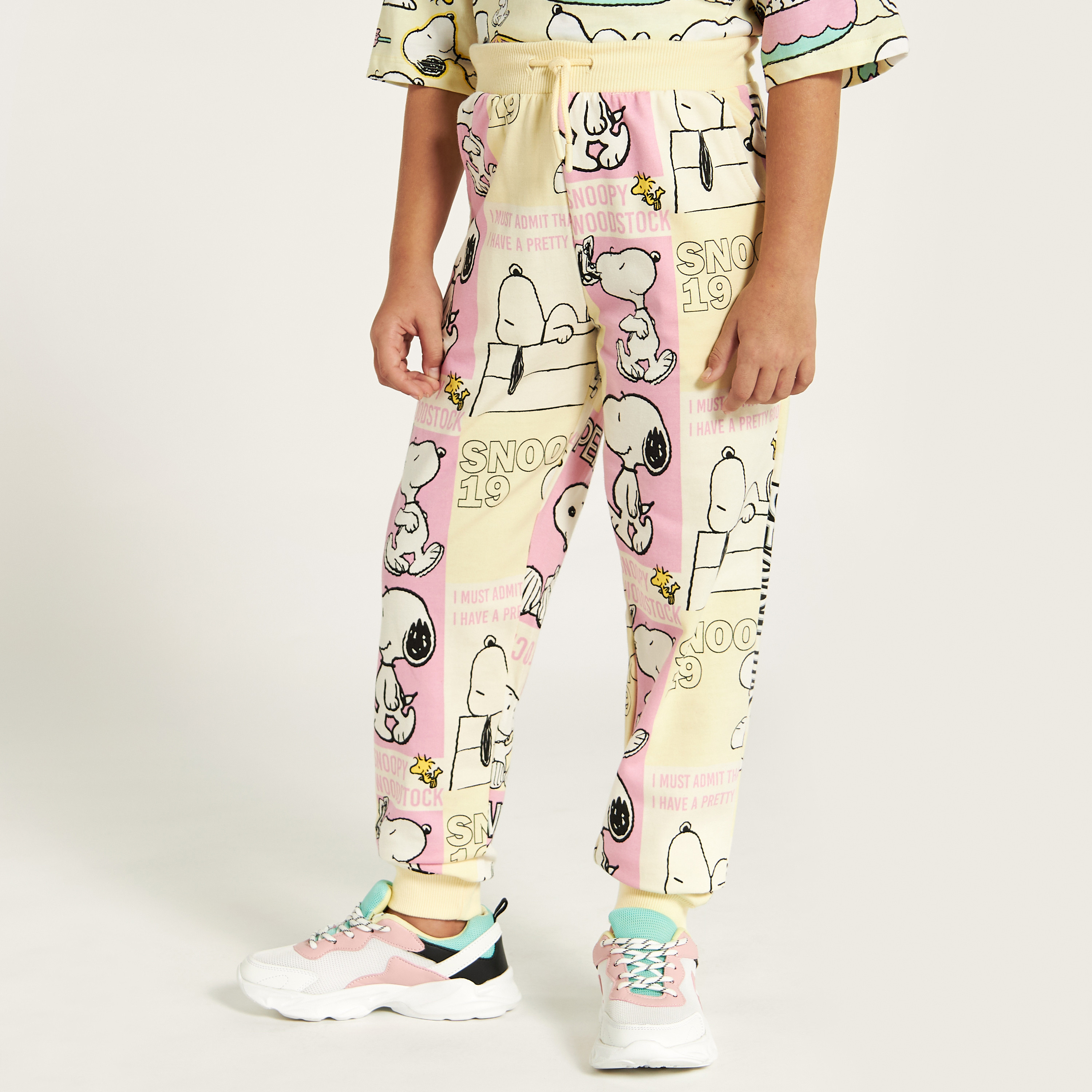 Snoopy Dog Print Joggers with Drawstring Closure and Pockets-girls-clothing-bottoms-joggersandtrackpants-image-3