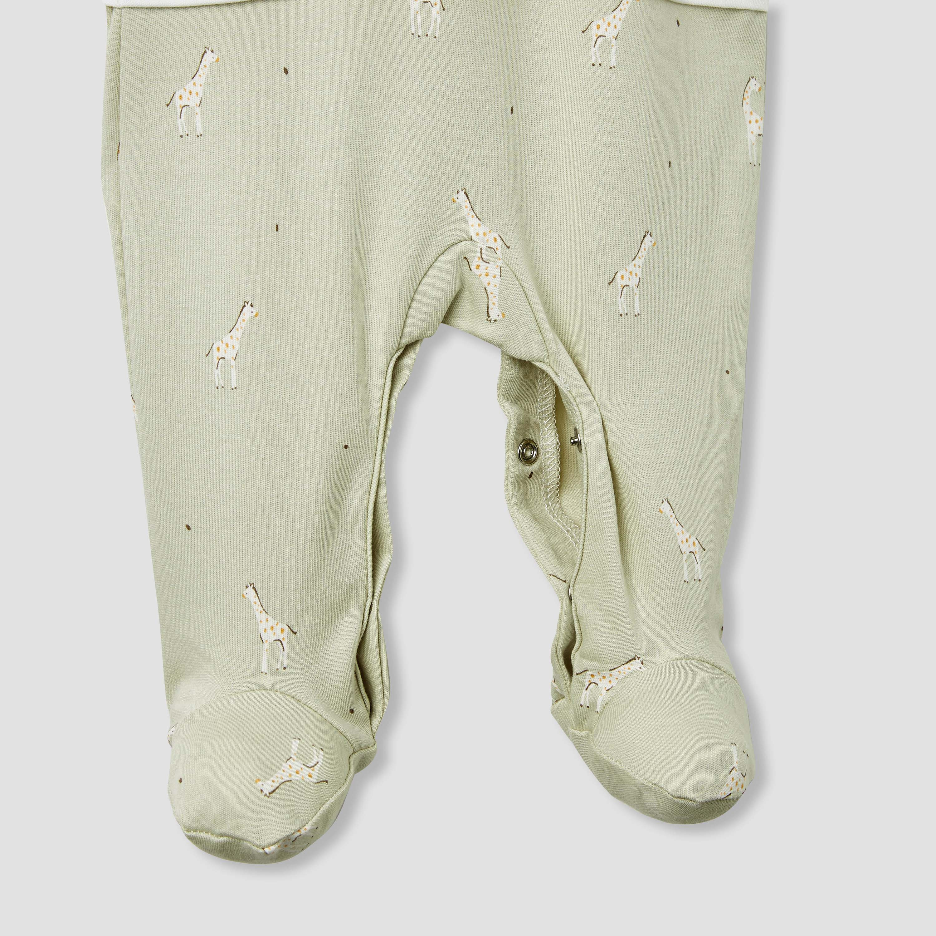 بدلة نوم بياقة وطبعات زرافة وأكمام طويلة من جونيورز-baby-boys-clothing-nightwear-sleepsuits-image-7
