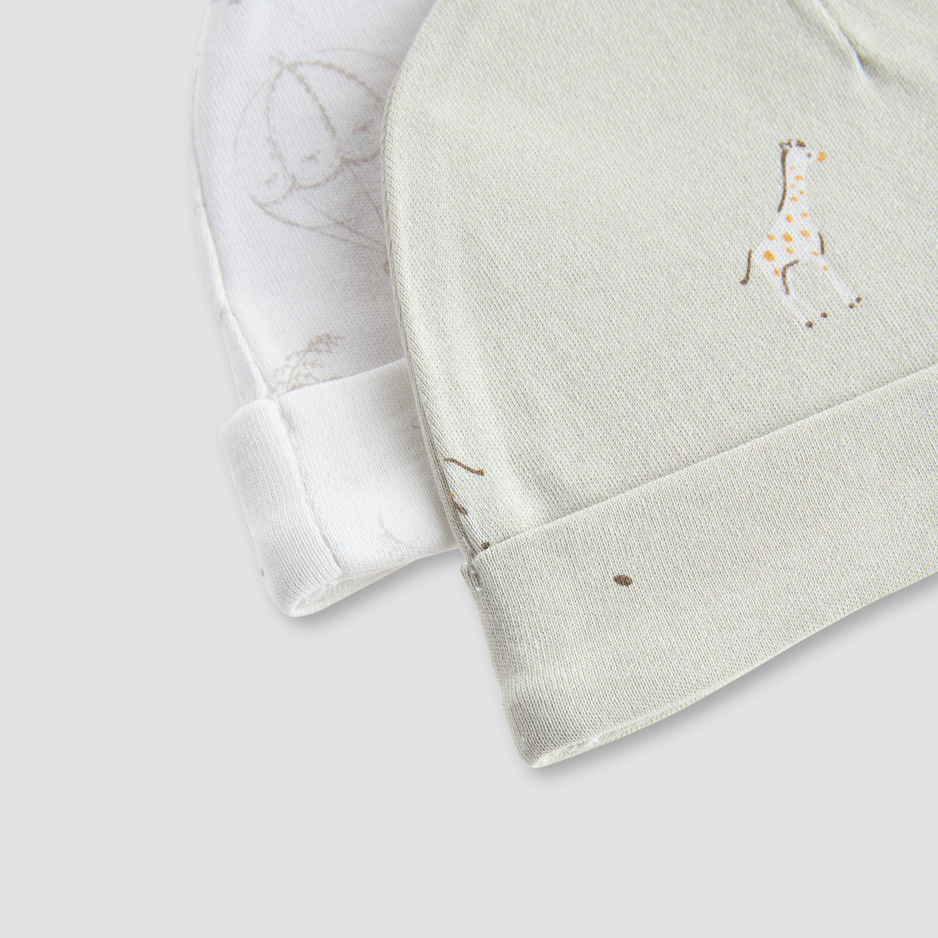 قبعة بيني بطبعات زرافة من جونيورز - طقم من قطعتين-baby-boys-accessories-caps-image-6