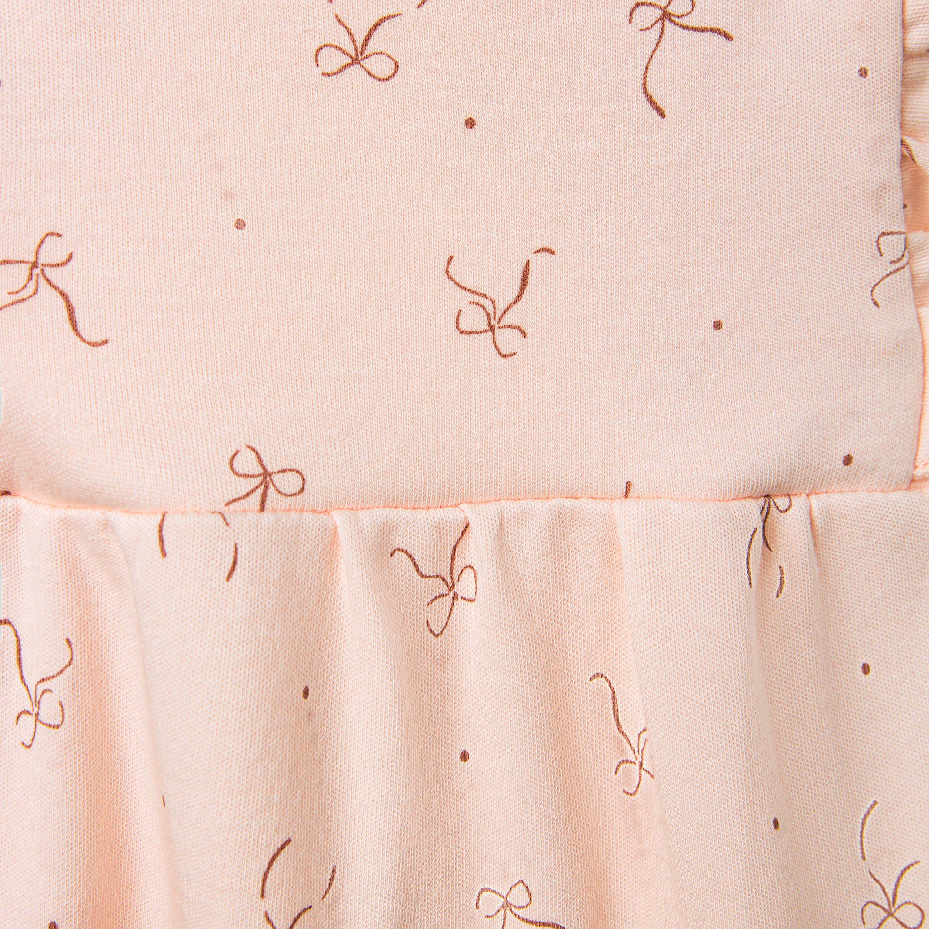 طقم دنغري بطبعات فيونكات وبلوزة سادة من جونيورز-baby-girls-clothing-nightwear-sleepsuits-image-7