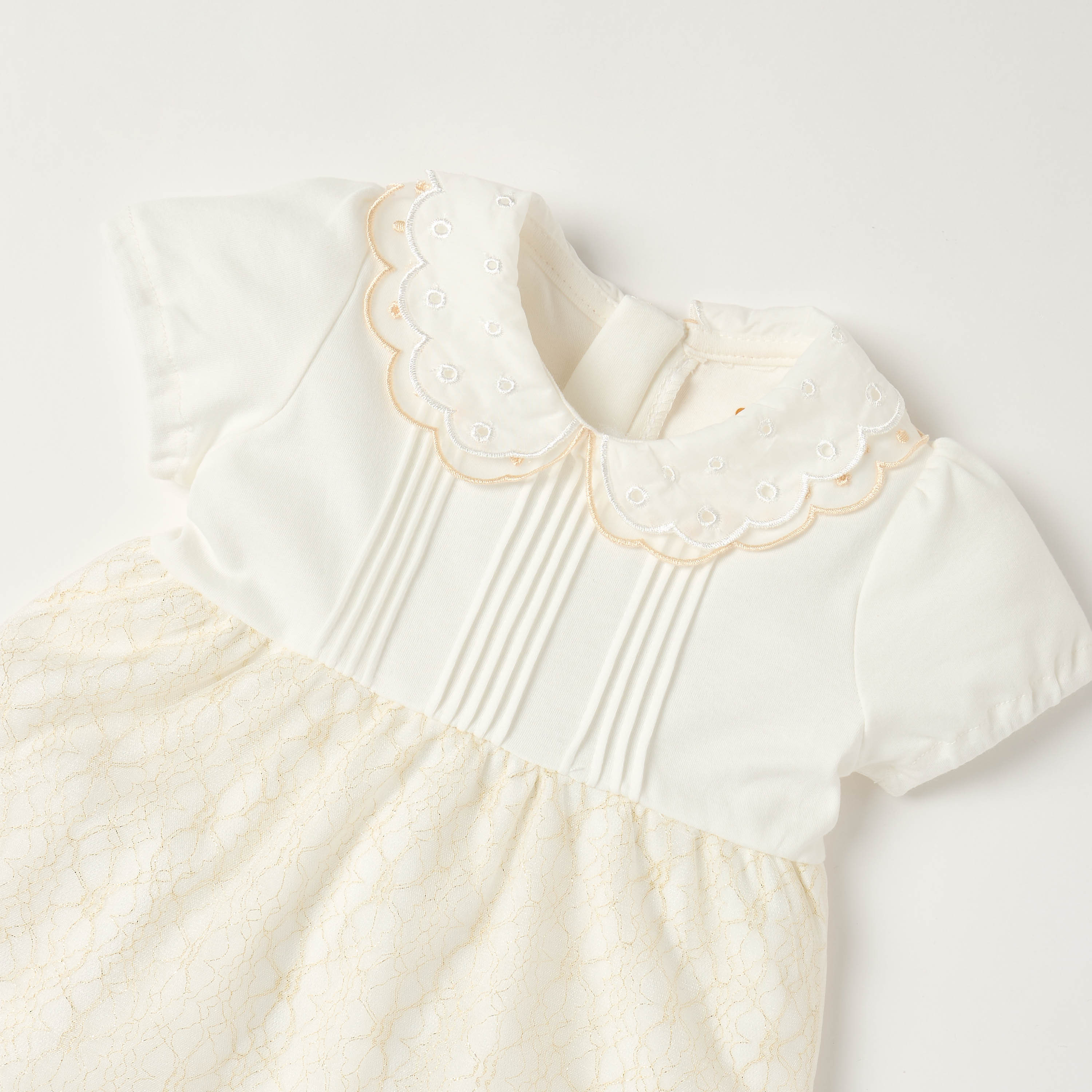 فستان إيه لاين بتطريز زهري وبأكمام قصؤة وياقة بيتر بان وبطول الركبة من جيجلز-baby-girls-clothing-dressesandjumpsuits-image-3