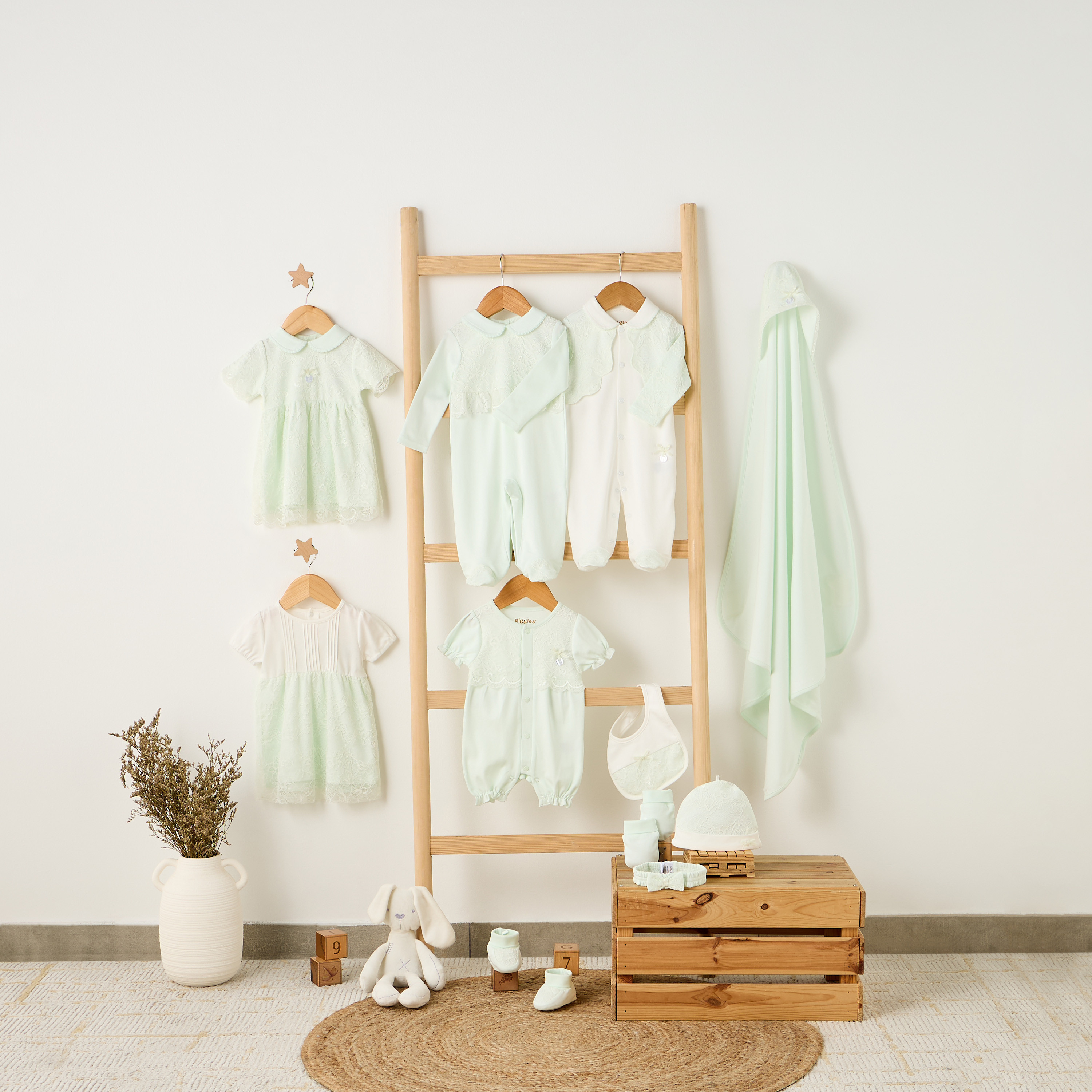 Giggles Hairband with Bow Accent-baby-girls-accessories-hairaccessories-image-6