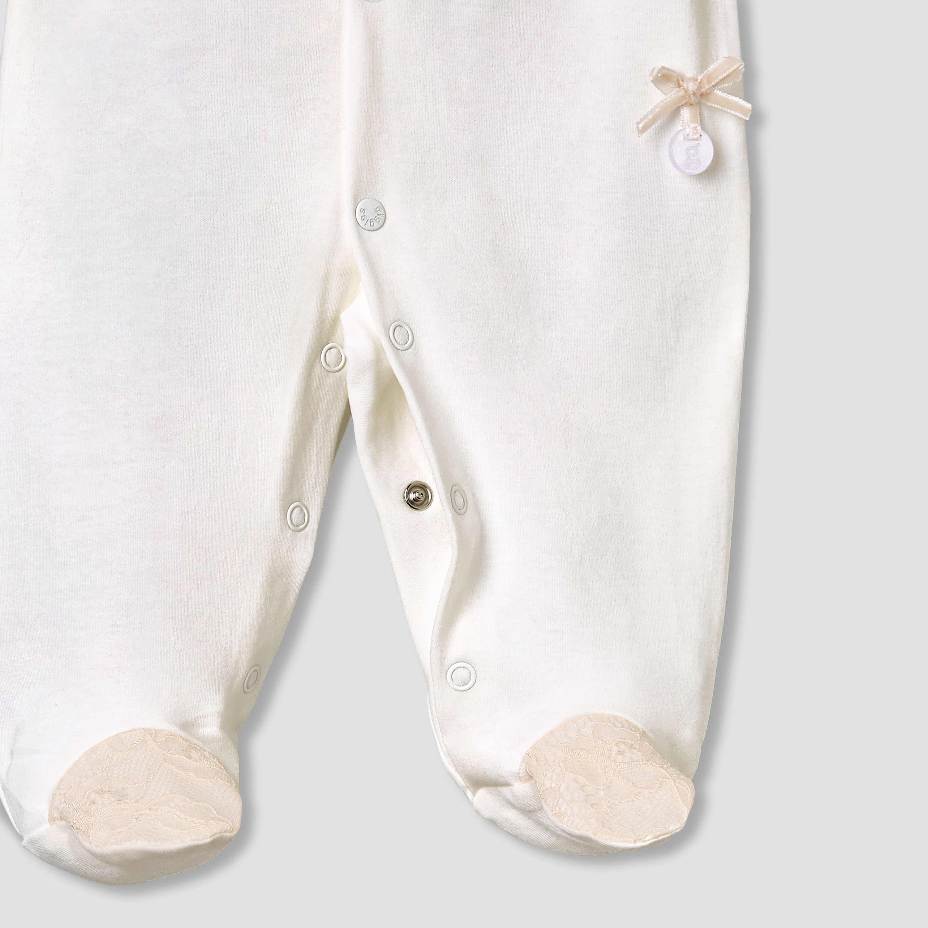 Giggles Cotton Collared Long Sleeves Sleepsuit with Snap Button Closure-baby-girls-clothing-nightwear-sleepsuits-image-5