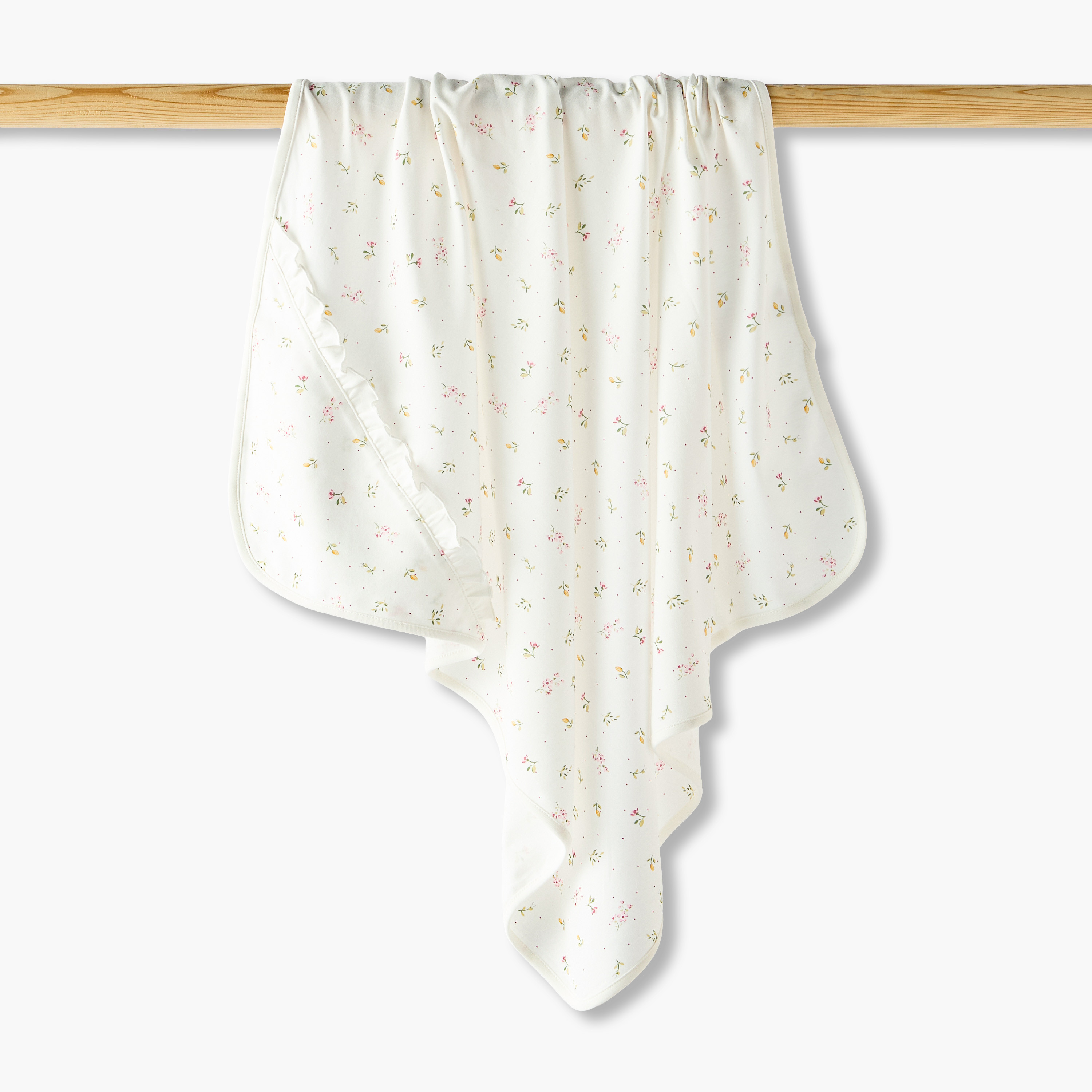 بطانية حديثي ولادة بطبعات أزهار من جونيورز-baby-nursery-blanketsandswaddles-receivingblankets-image-1