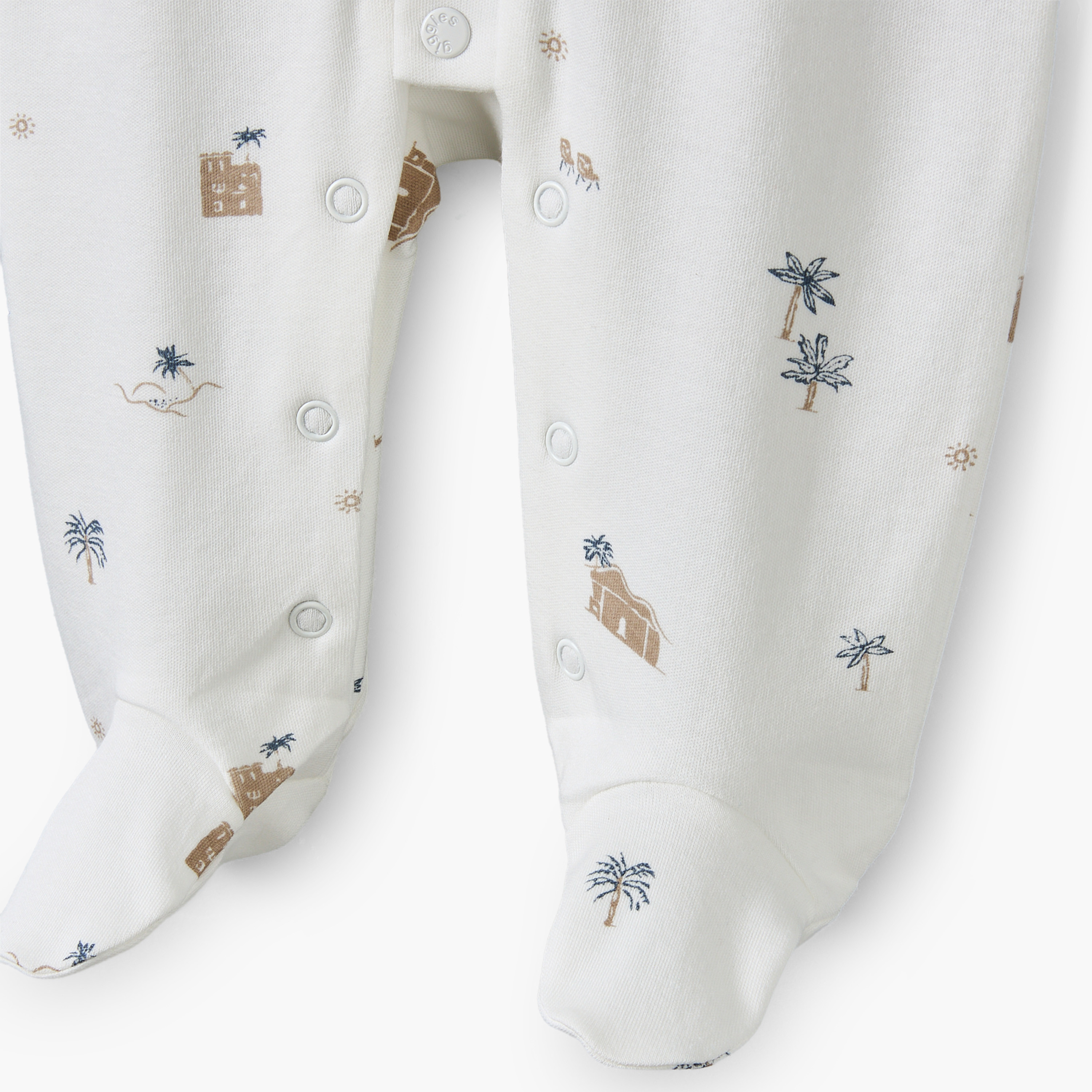 Giggles Mandarin Collar Long Sleeves Sleepsuit with Fun Print-baby-girls-clothing-nightwear-sleepsuits-image-4