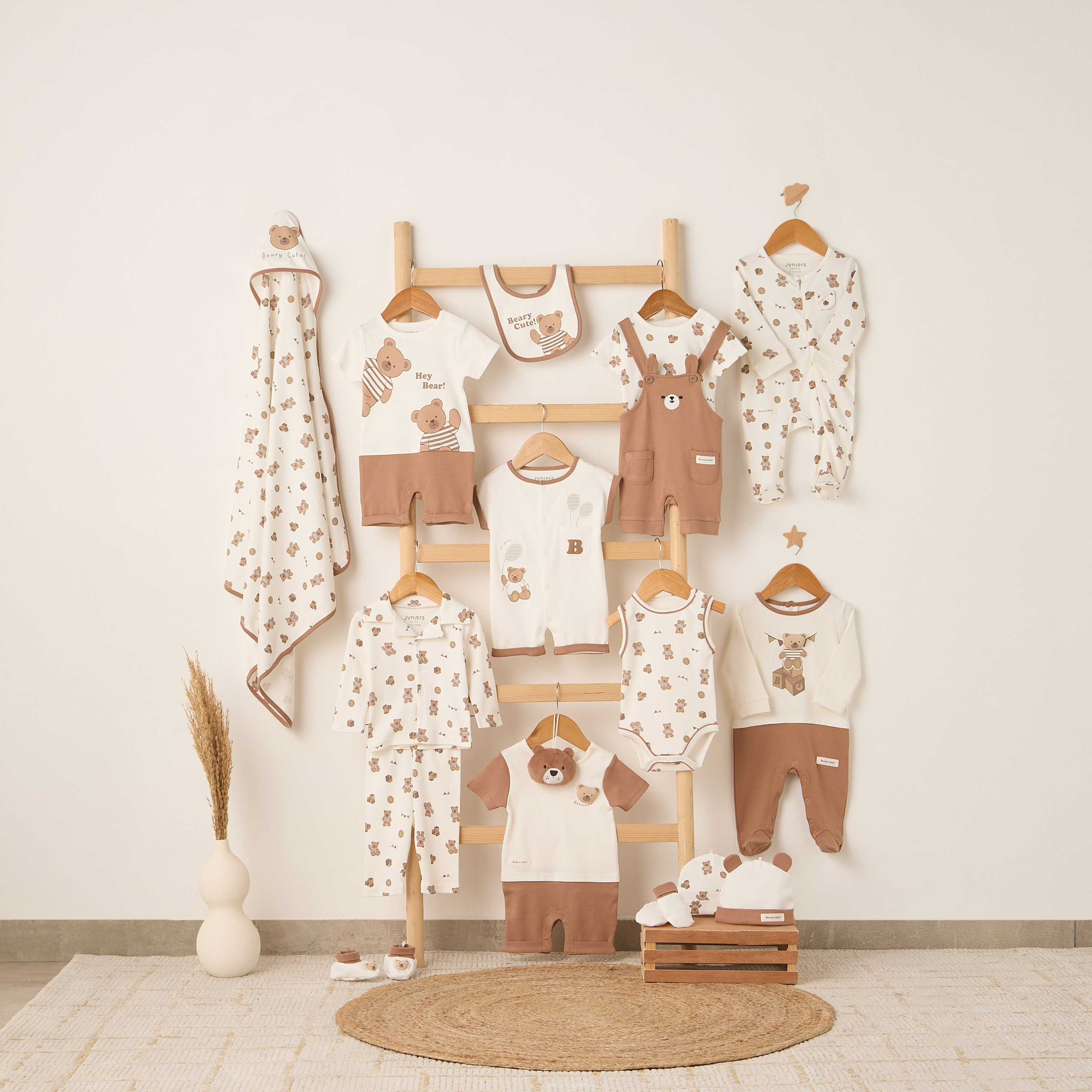 Juniors Baby Bib with Bear Print-baby-feeding-bibs-image-5