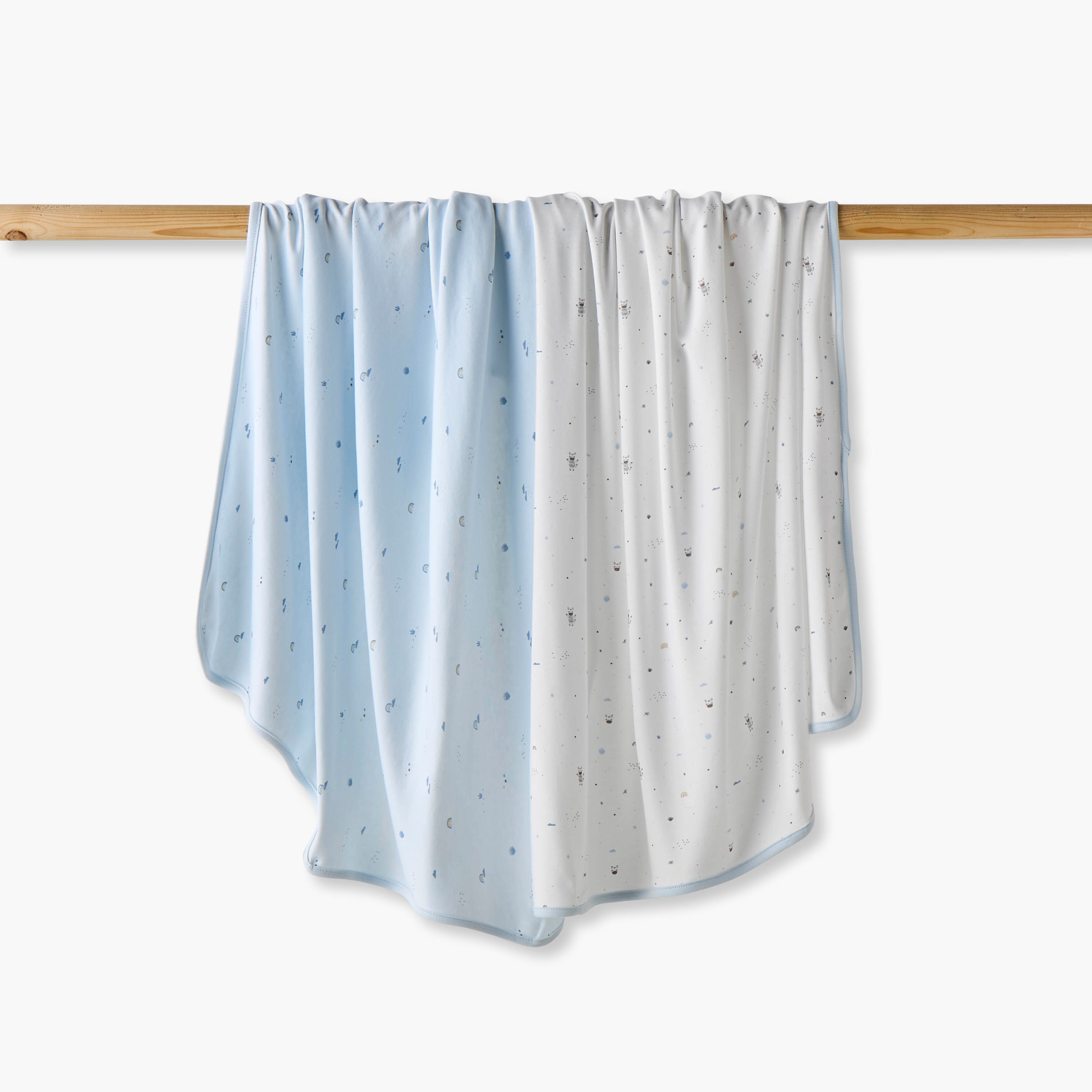 بطانية حديثي الولادة بطبعات من جونيورز - طقم من 2-baby-nursery-blanketsandswaddles-receivingblankets-image-1