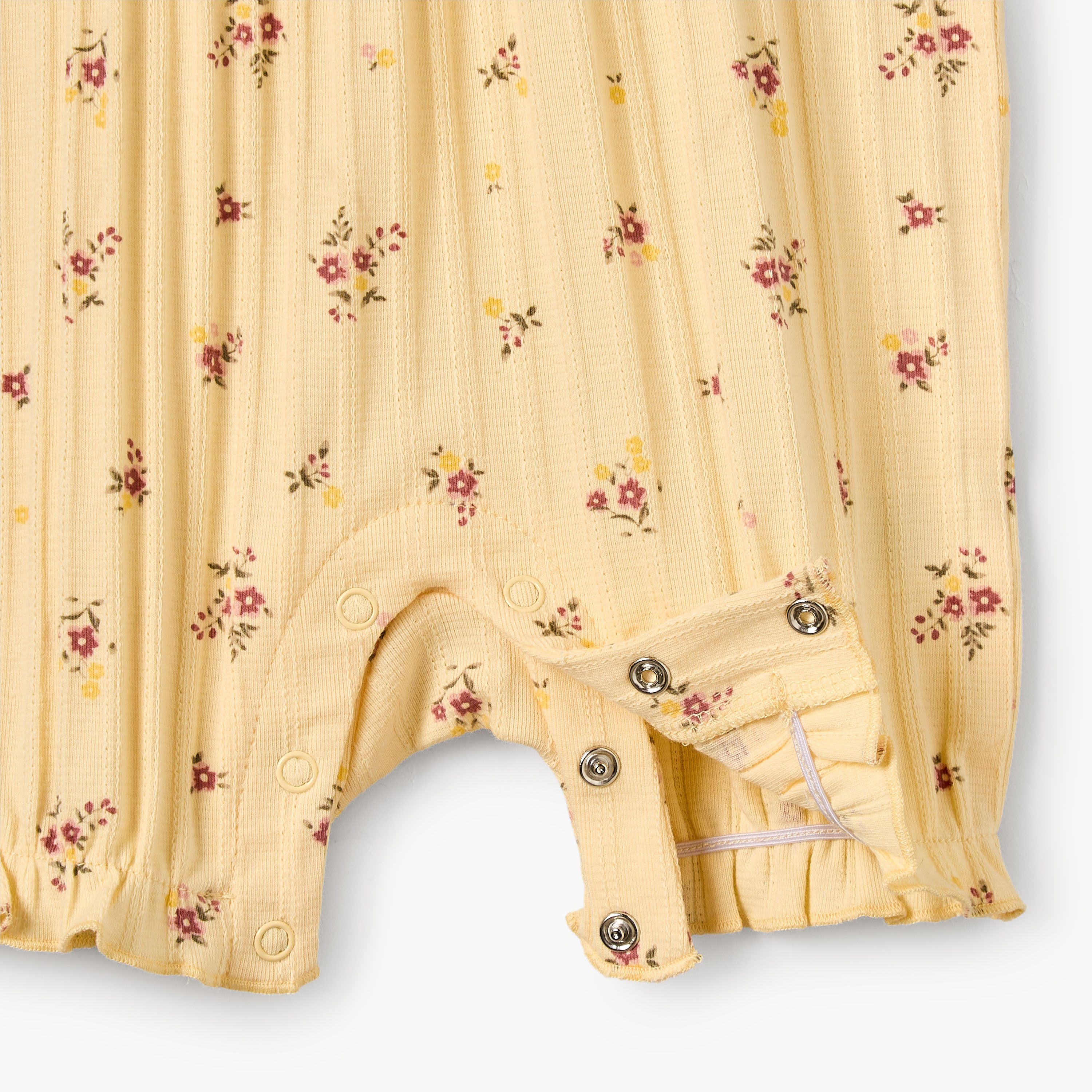Juniors Crew Neck Short Sleeves T-shirt and Dungaree Set with Floral Print-baby-girls-clothing-setsandcoords-image-5