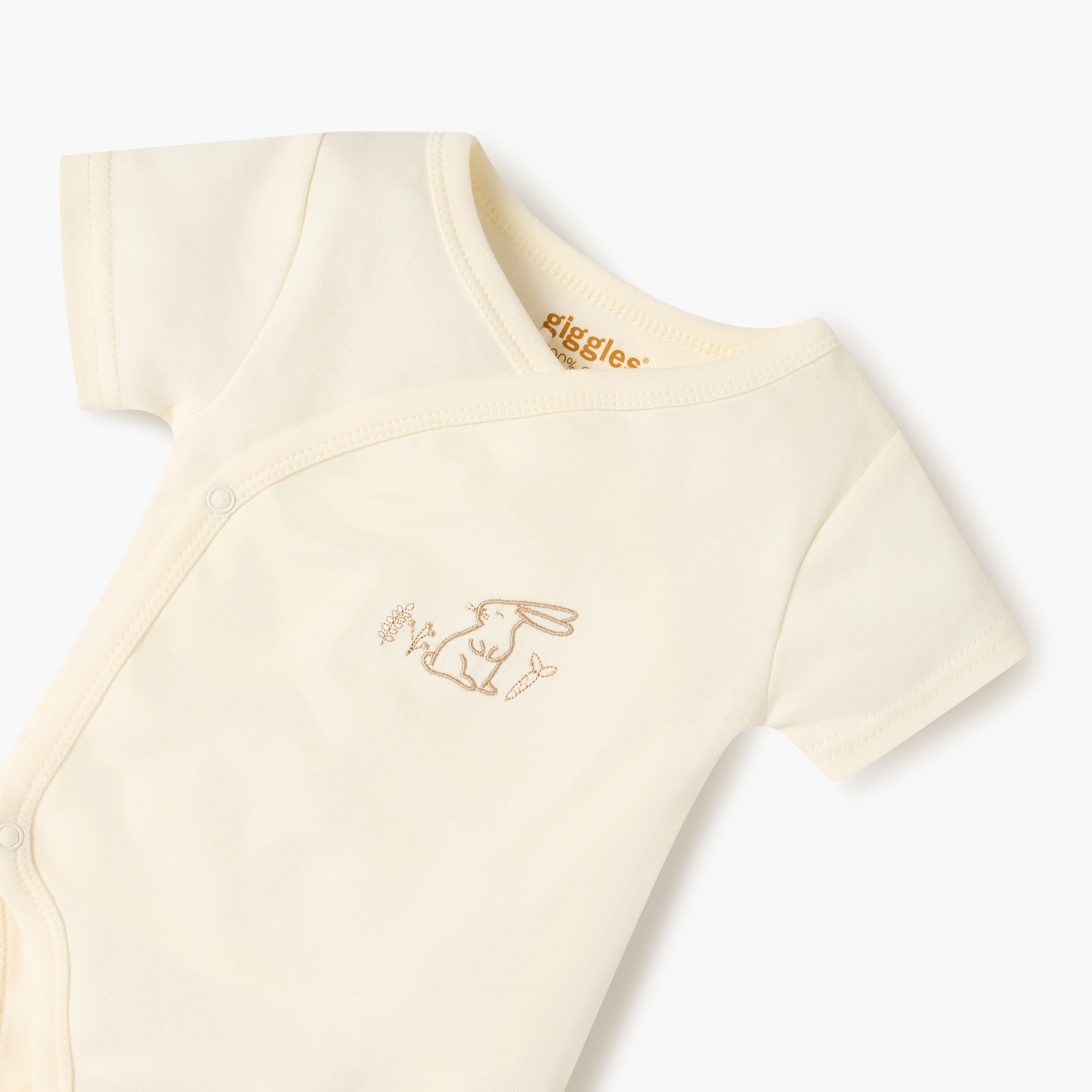 بودي سوت بتطريزات أرنب وأكمام قصيرة وأزرار إغلاق من جيجلز-baby-boys-clothing-bodysuits-image-3