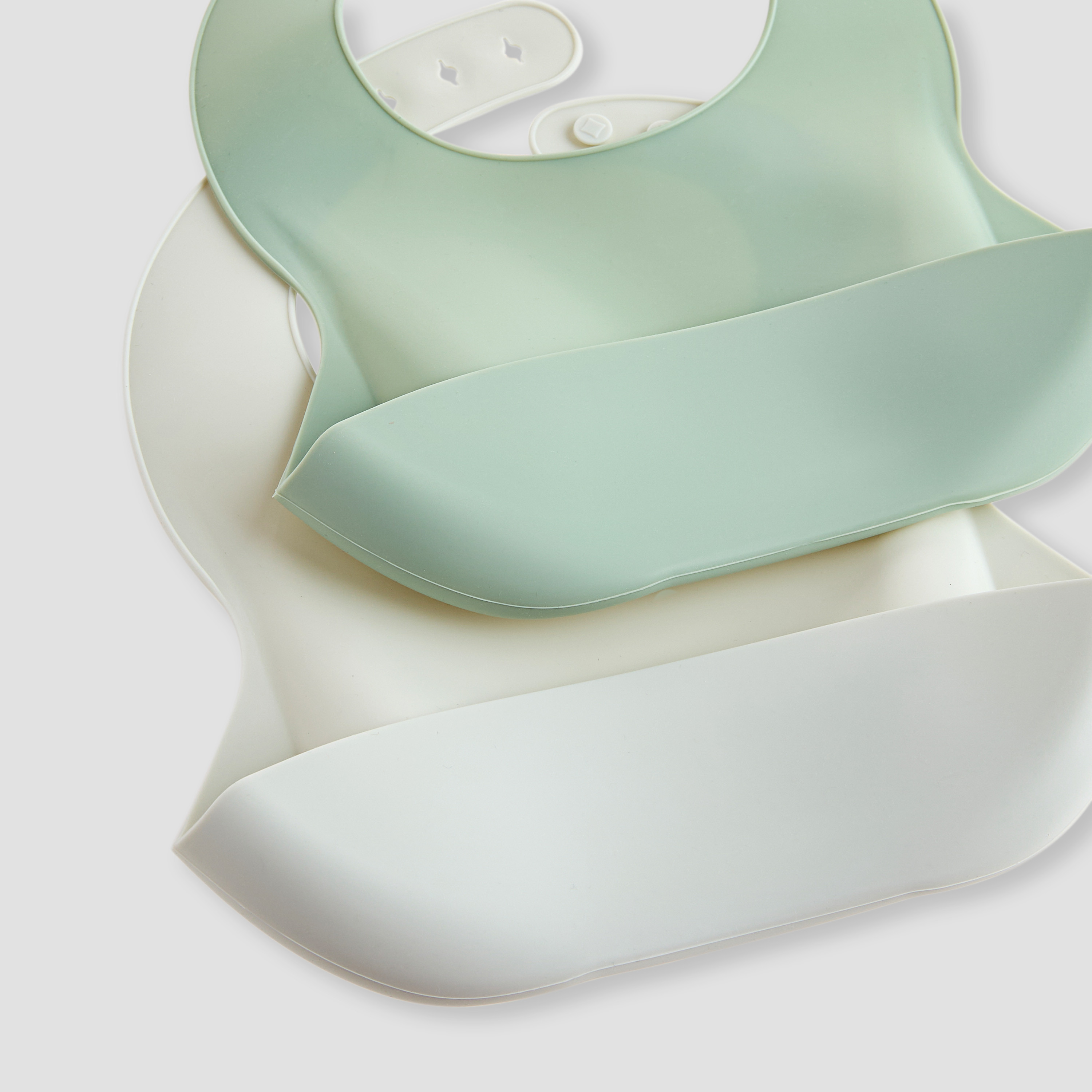 طقم عضاضة ومريلة سيليكون 3 قطع من جونيورز-baby-feeding-bibs-image-2