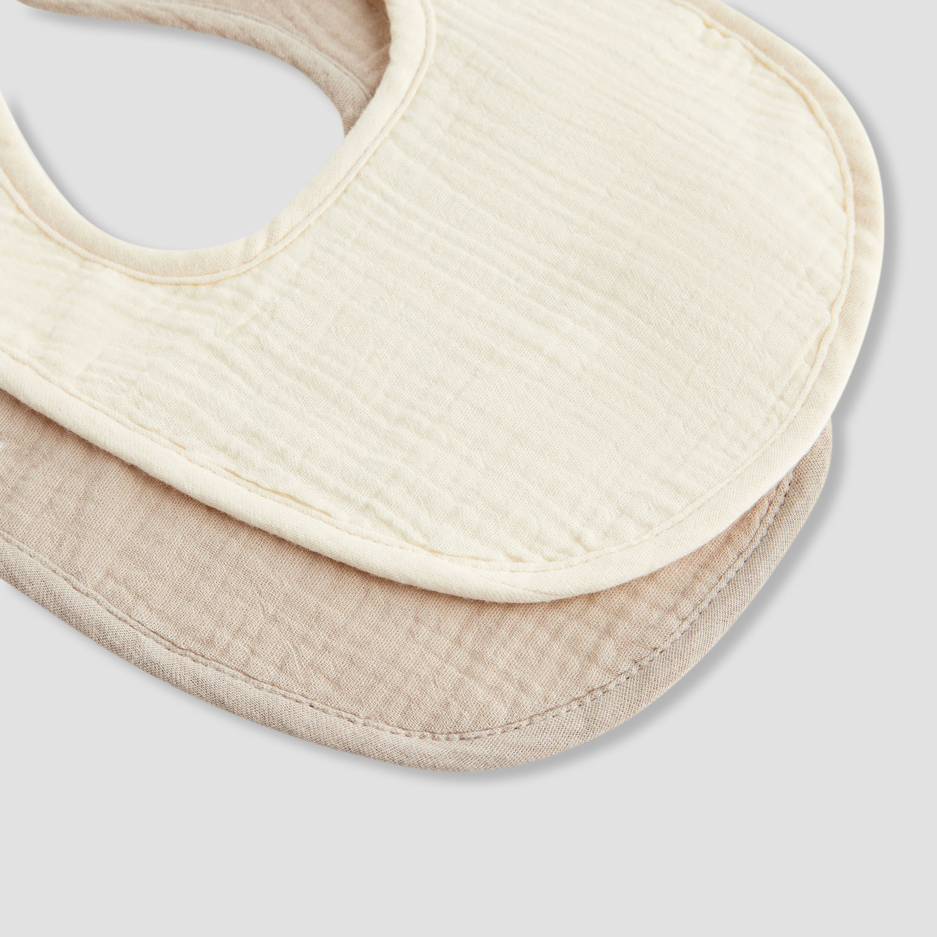 مرايل أطفال قطن بأزرار إغلاق كبس من جيجلز - طقم من قطعتين-baby-feeding-bibs-image-6