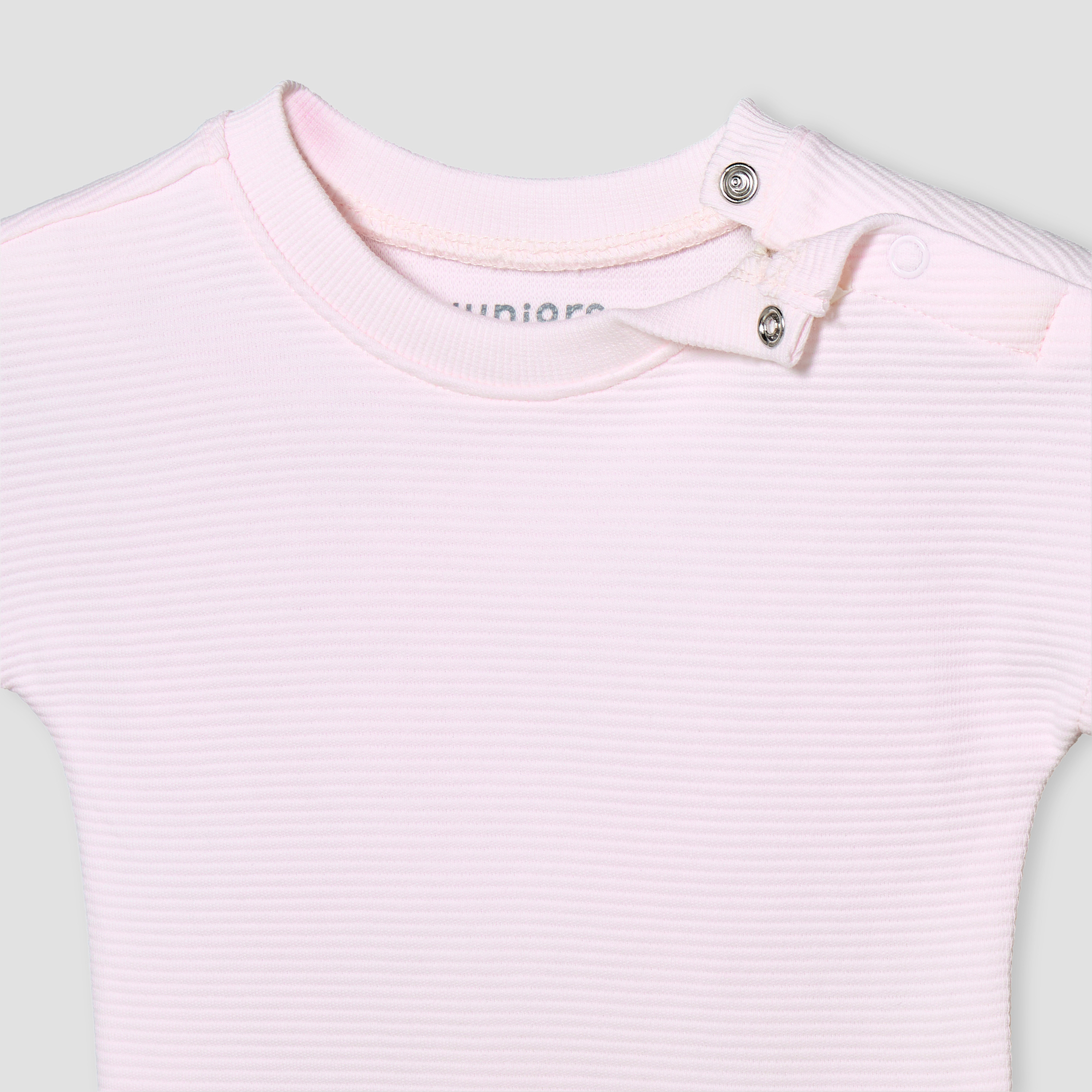 طقم شورت بخصر مطاطي ورباط وتيشيرت برقبة ضيقة وأكمام قصيرة من جونيورز-baby-girls-clothing-setsandcoords-image-8