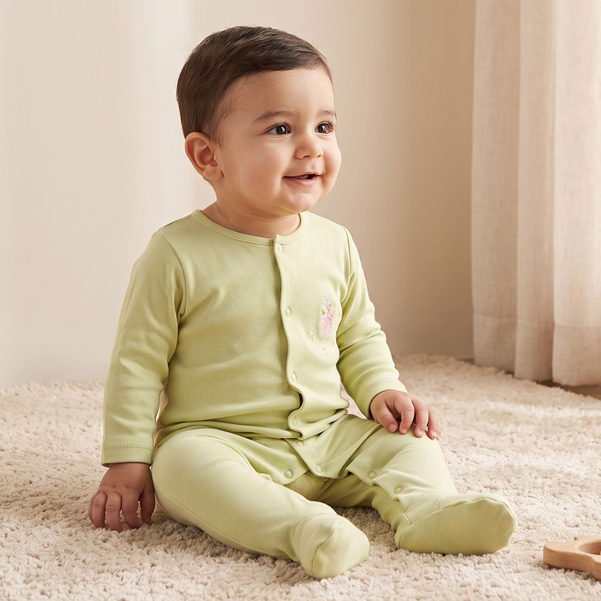 طقم بدل نوم بياقة مستديرة وأكمام طويلة بطبعة فراشات من جونيورز - 5 قطع-baby-girls-clothing-nightwear-sleepsuits-image-2