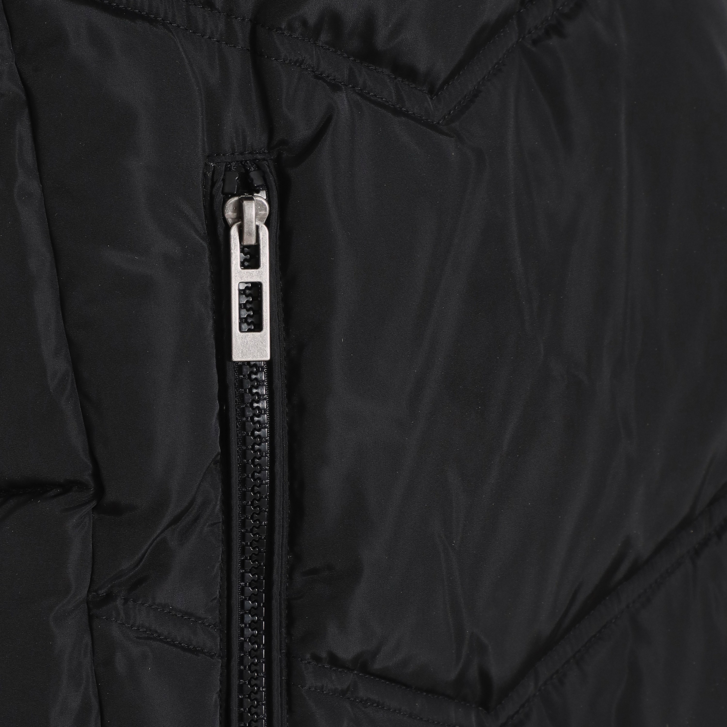 Quiz Quilted Hooded Neck Gilete Jacket-women-winterwear-coatsandjackets-jackets-image-3