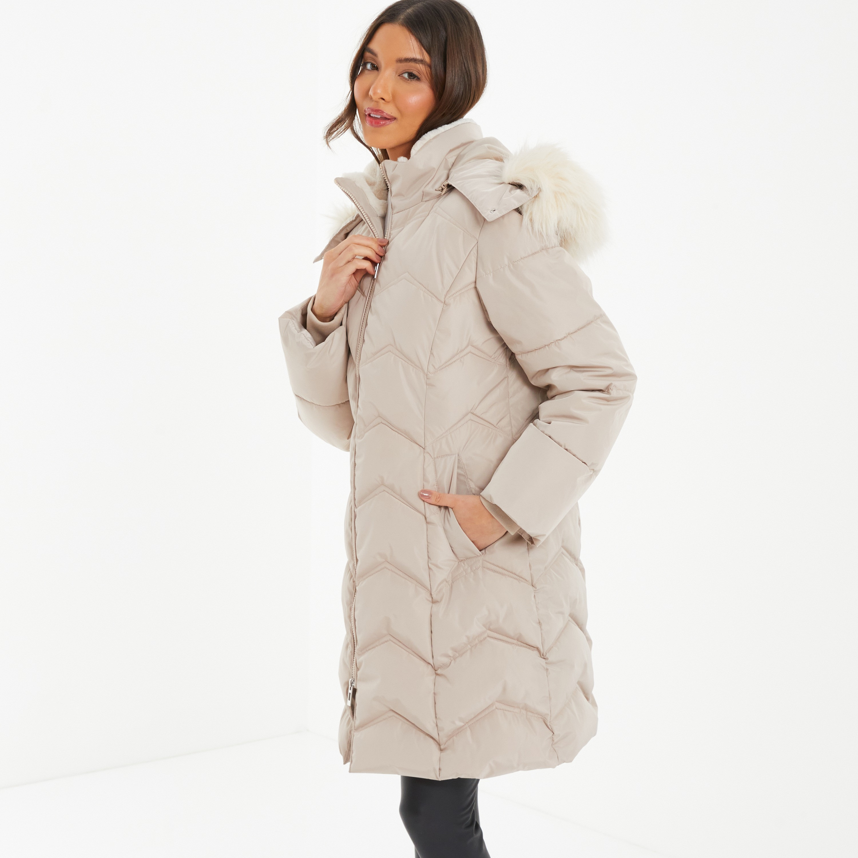 باركا جاكيت ذو مبطن بياقة مقنعين من كويز-women-winterwear-hoodiesandsweatshirts-hoodies-image-1