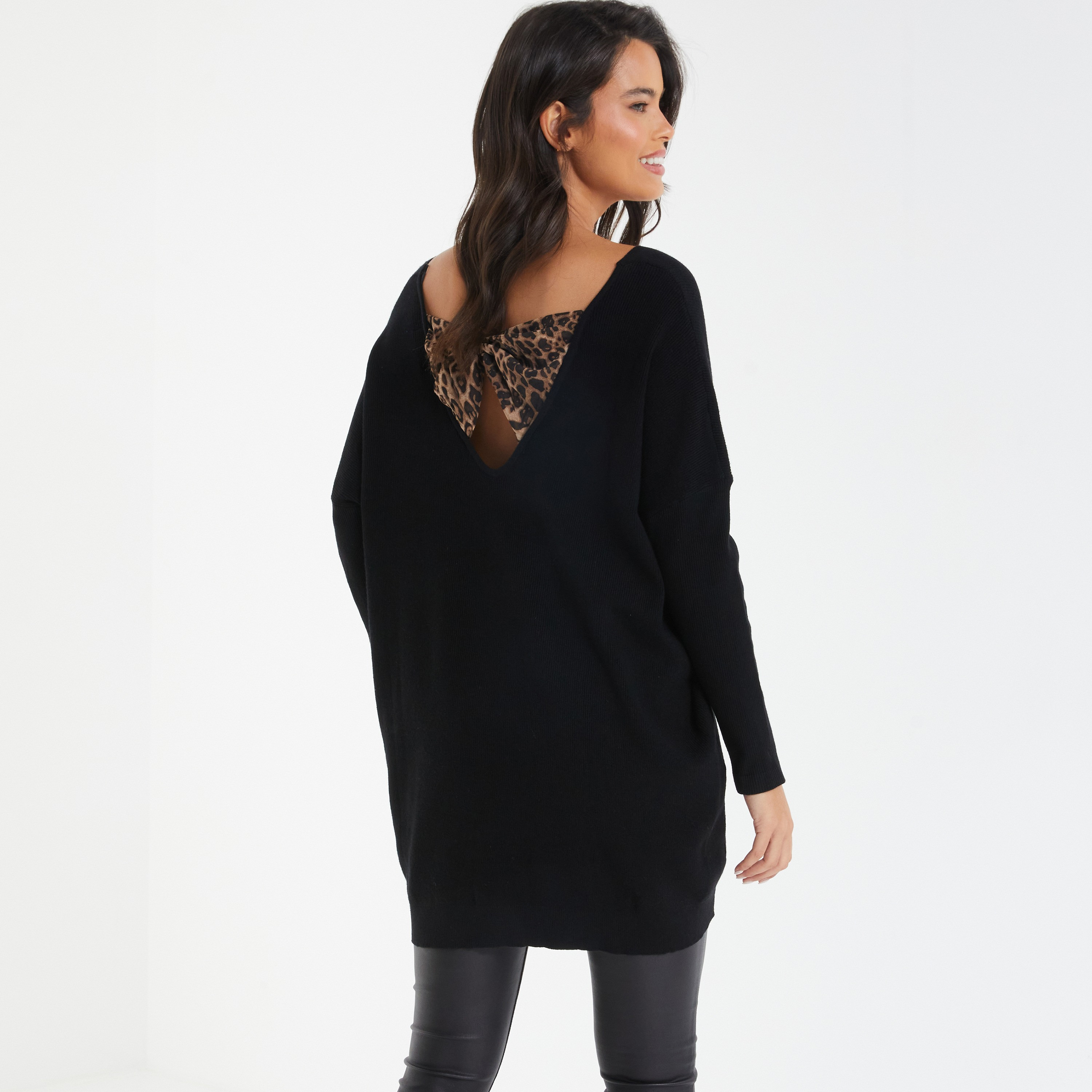Quiz Plain V-Neck Jumper-women-clothing-cardigansandjumpers-jumpers-image-4