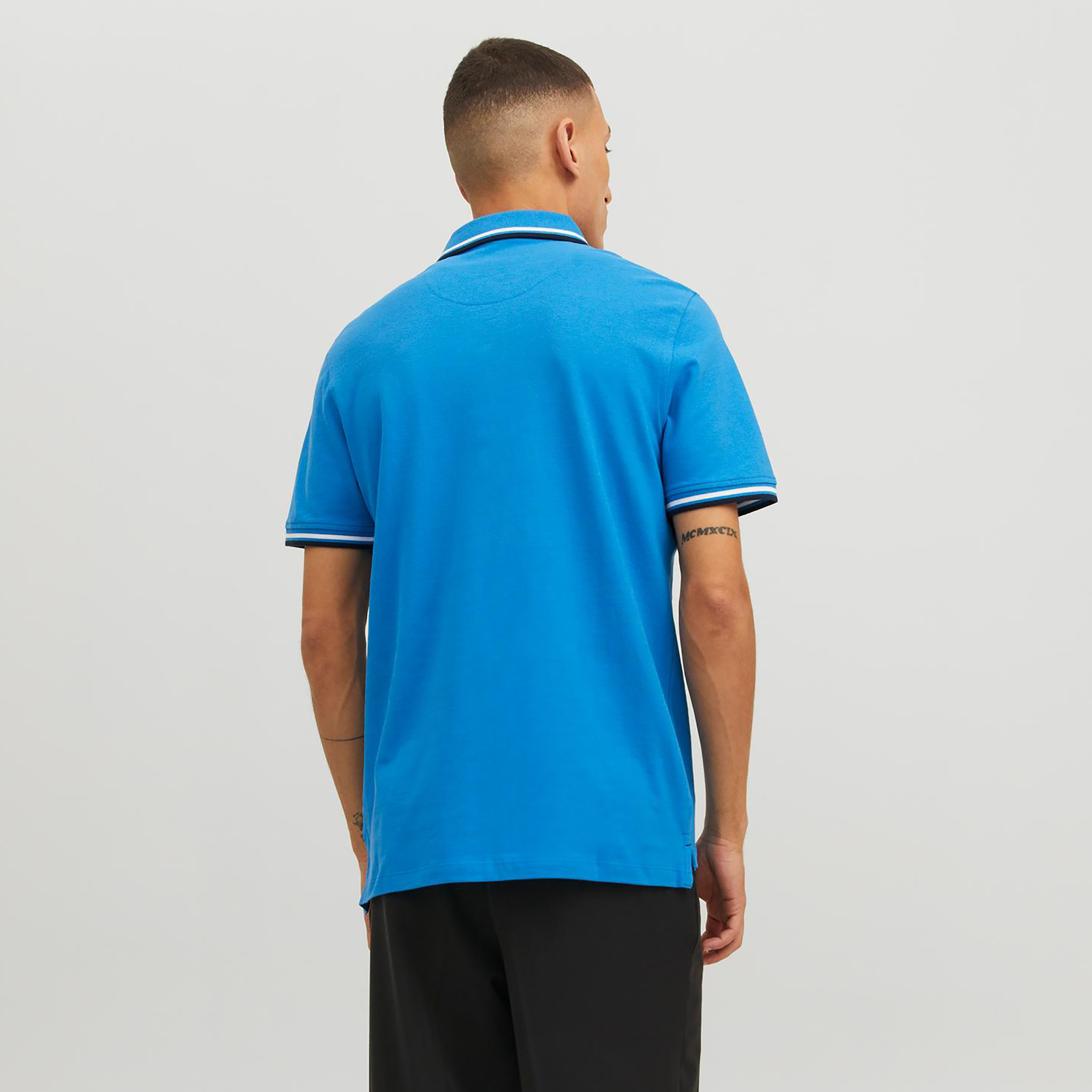 بولو تي شيرت من جاك آند جونز بأكمام قصيرة سادة-men-clothing-tshirtsandpolos-polos-image-4