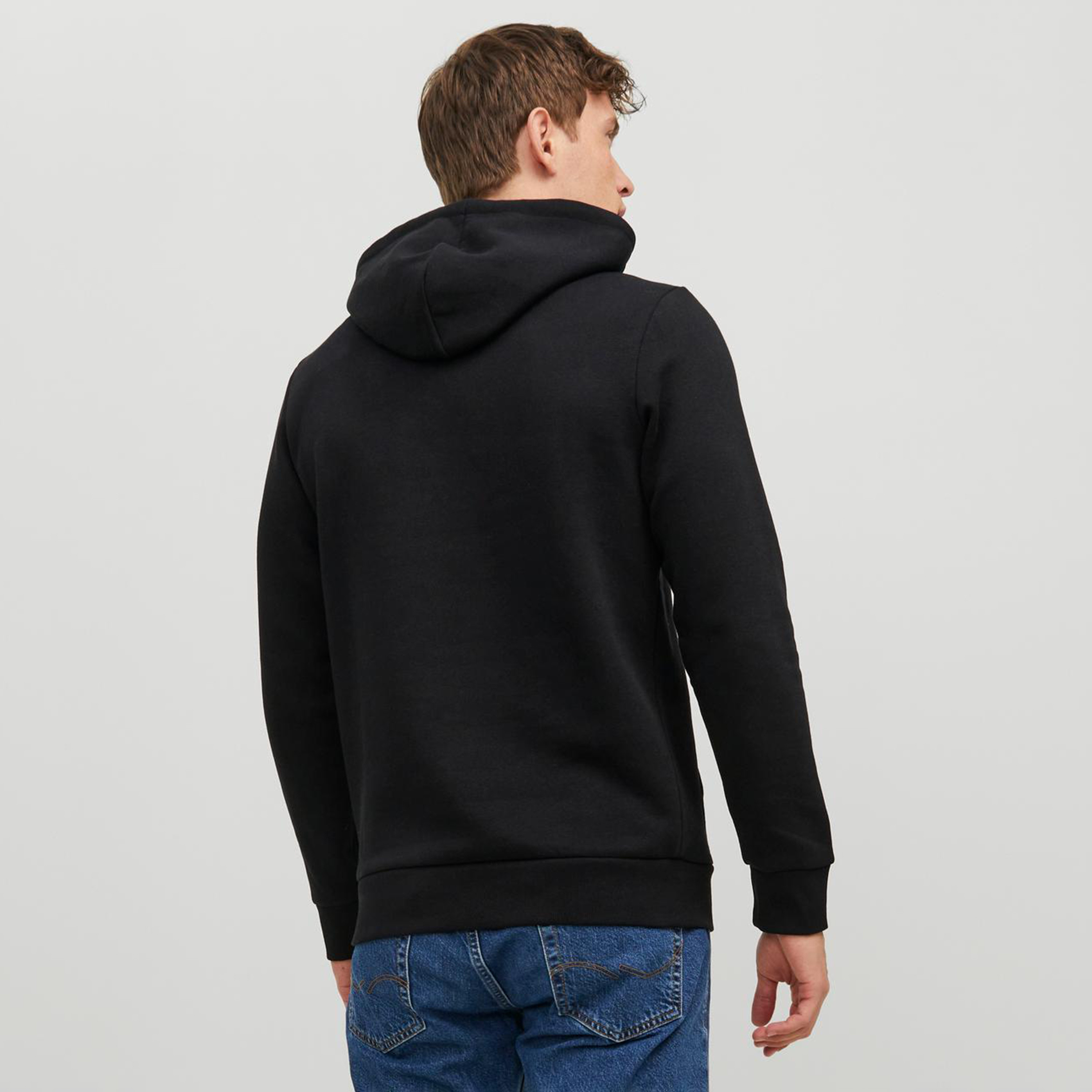 هودي من جاك آند جونز مع شعار بأكمام طويلة مع جيب كانغارو-men-winterwear-hoodiesandsweatshirts-image-4