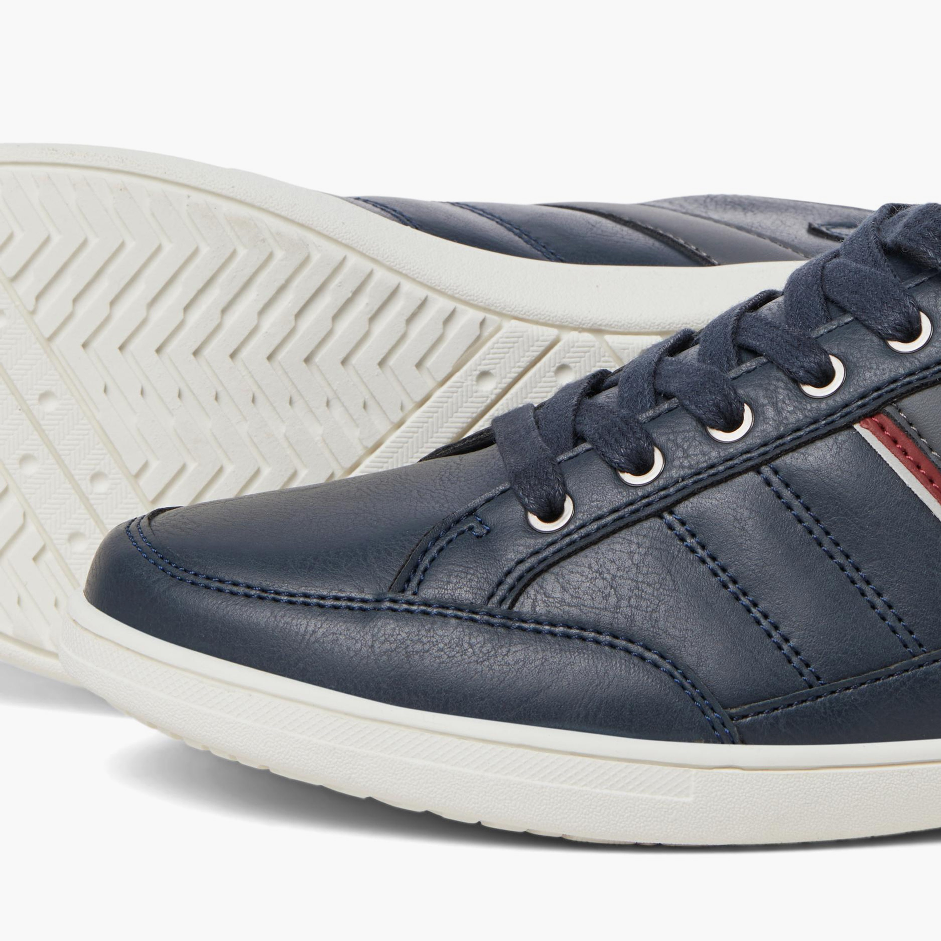 سنيكرز ذو جفوبرادفيلد من جاك آند جونز للرجال مع رباط برقبة منخفضة | 12203489-men-shoes-sneakers-image-3