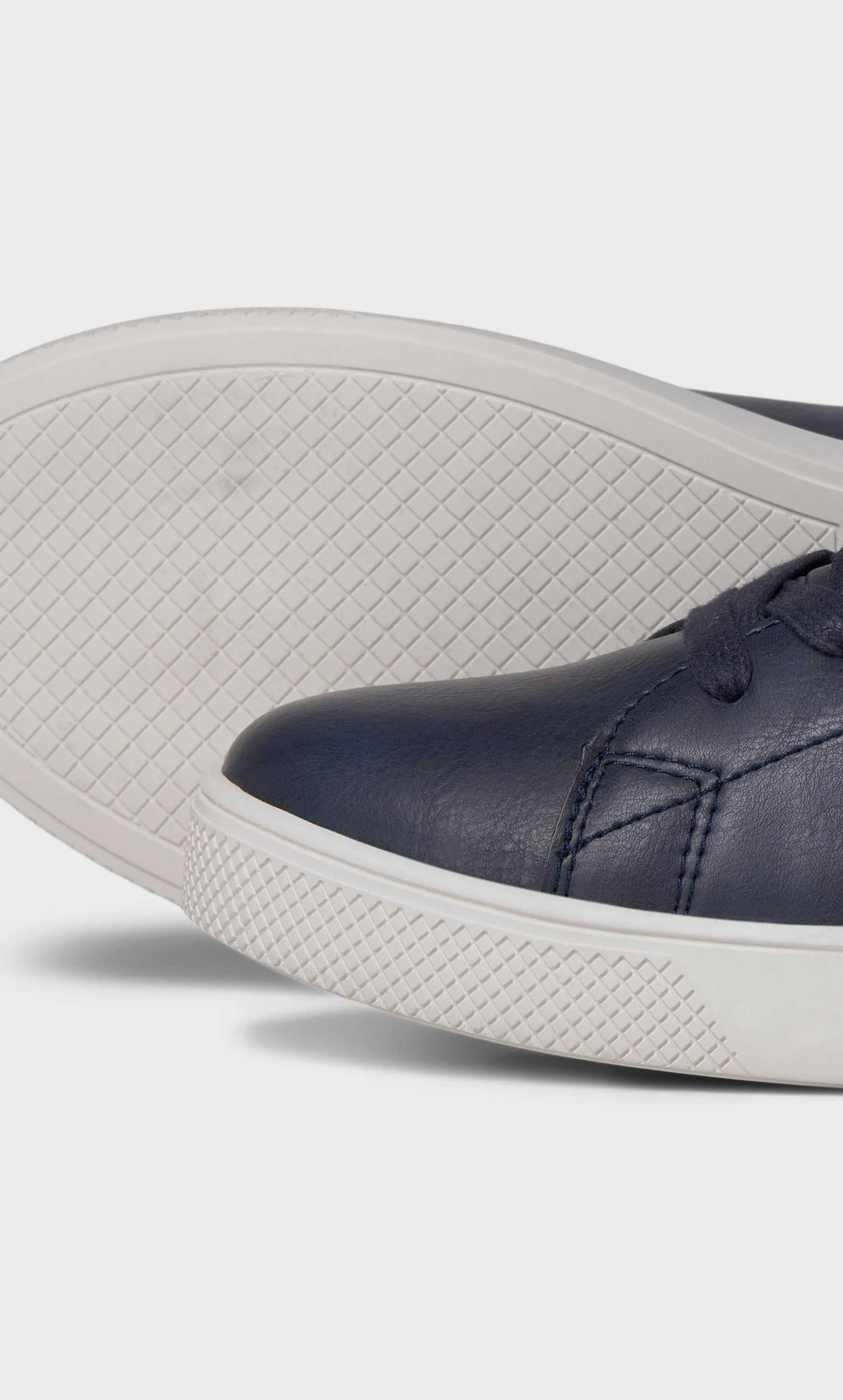 سنيكرز جاك آند جونز للرجال مع رباط برقبة منخفضة-men-shoes-sneakers-image-5