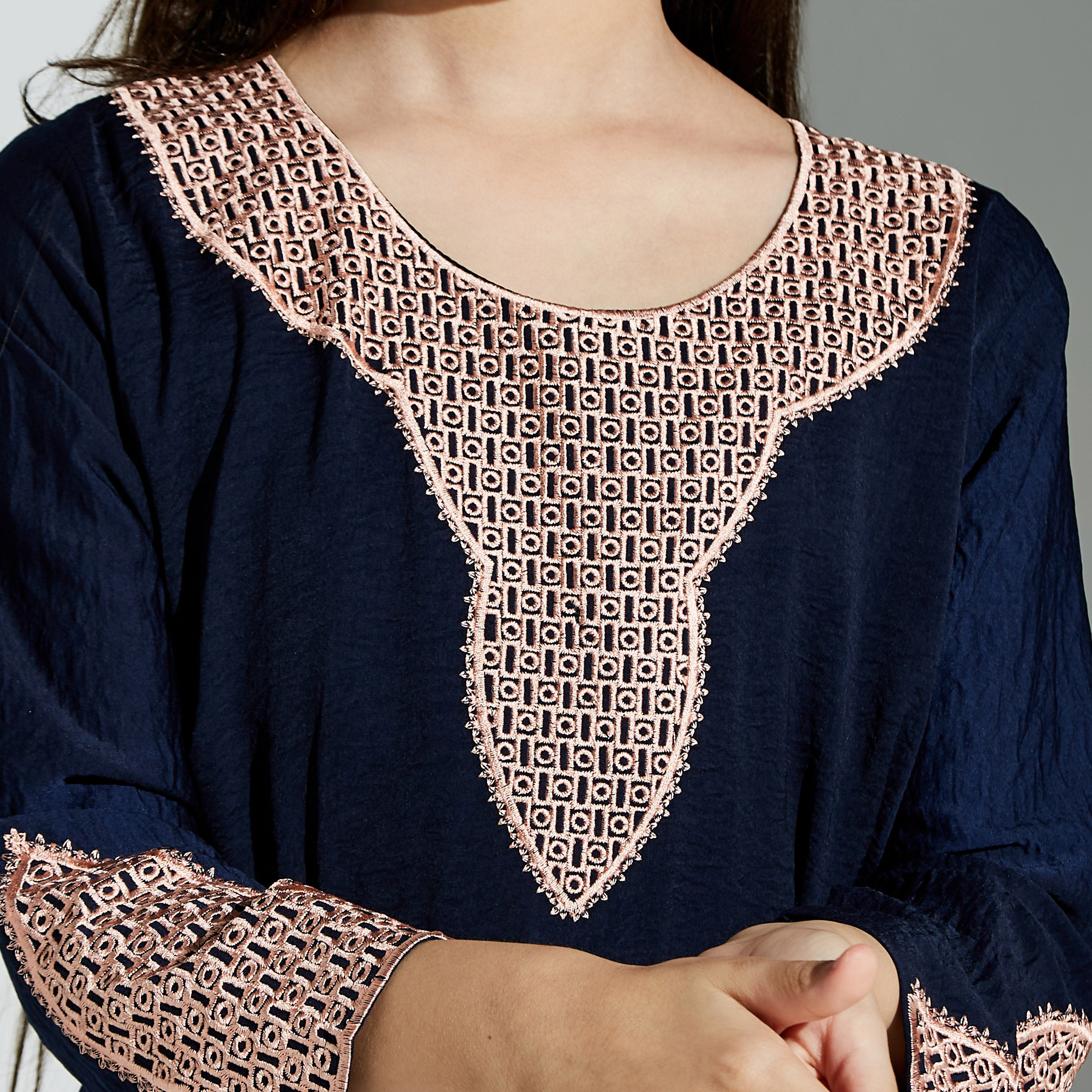 Malikah Embroidered Jalabiya with Tie-Up Belt and Long Sleeves - for Girl-girls-clothing-dressesandjumpsuits-image-3