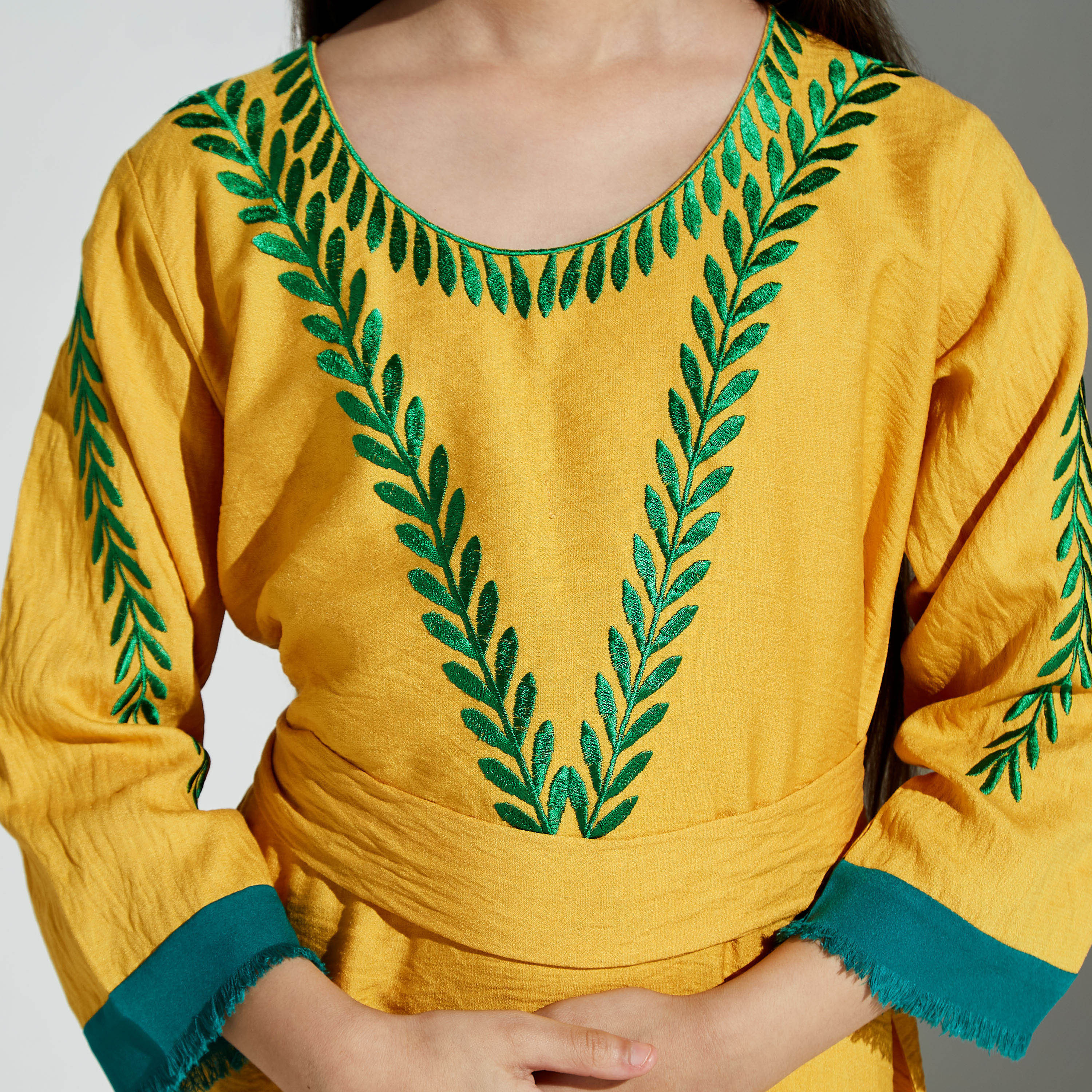جلابية مطرزة بحزام رباط من مليكة-girls-clothing-dressesandjumpsuits-image-3