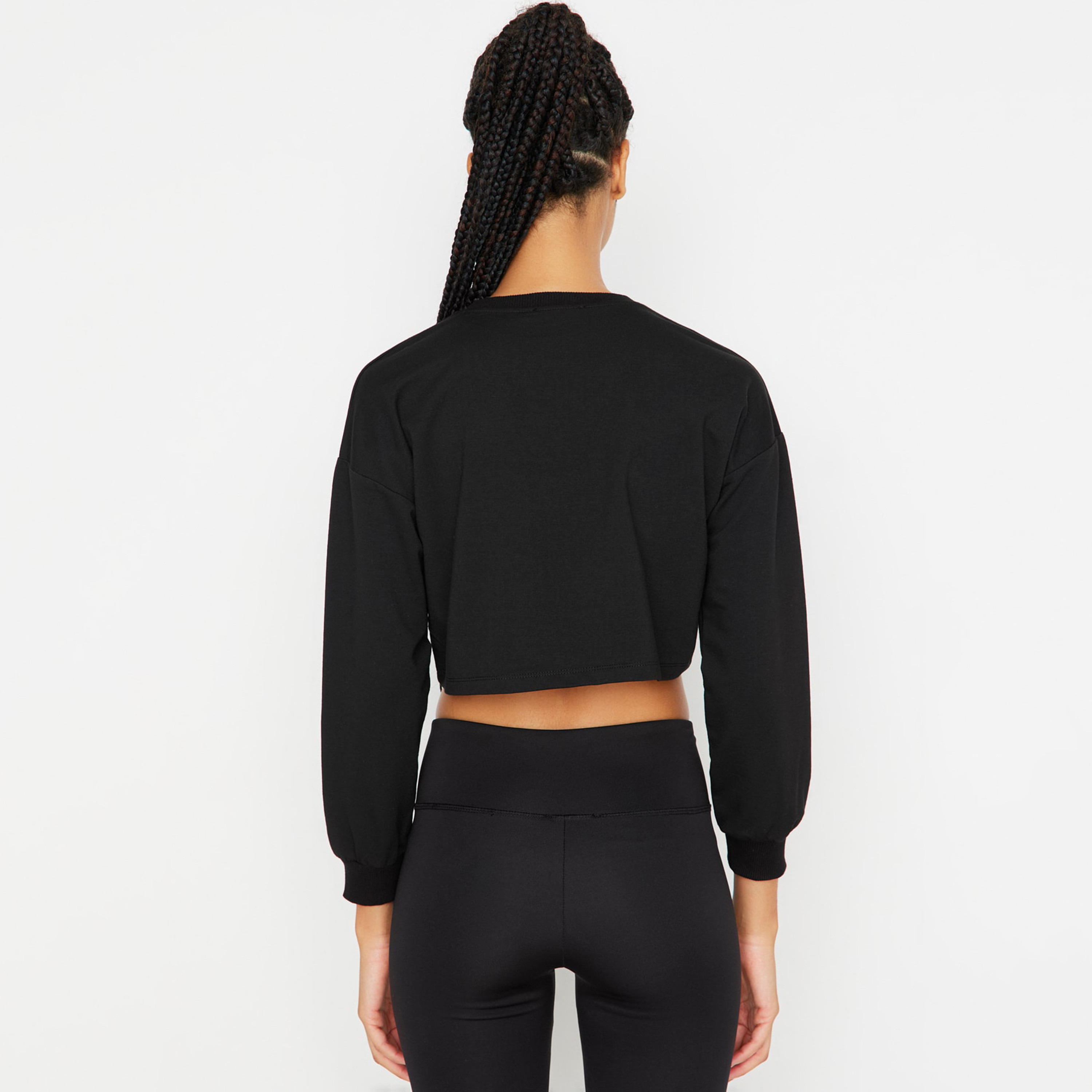 Trendyol Printed V-Neck Long Sleeves Crop Sweatshirt-women-clothing-sportswearandactivewear-hoodiesandsweatshirts-image-4