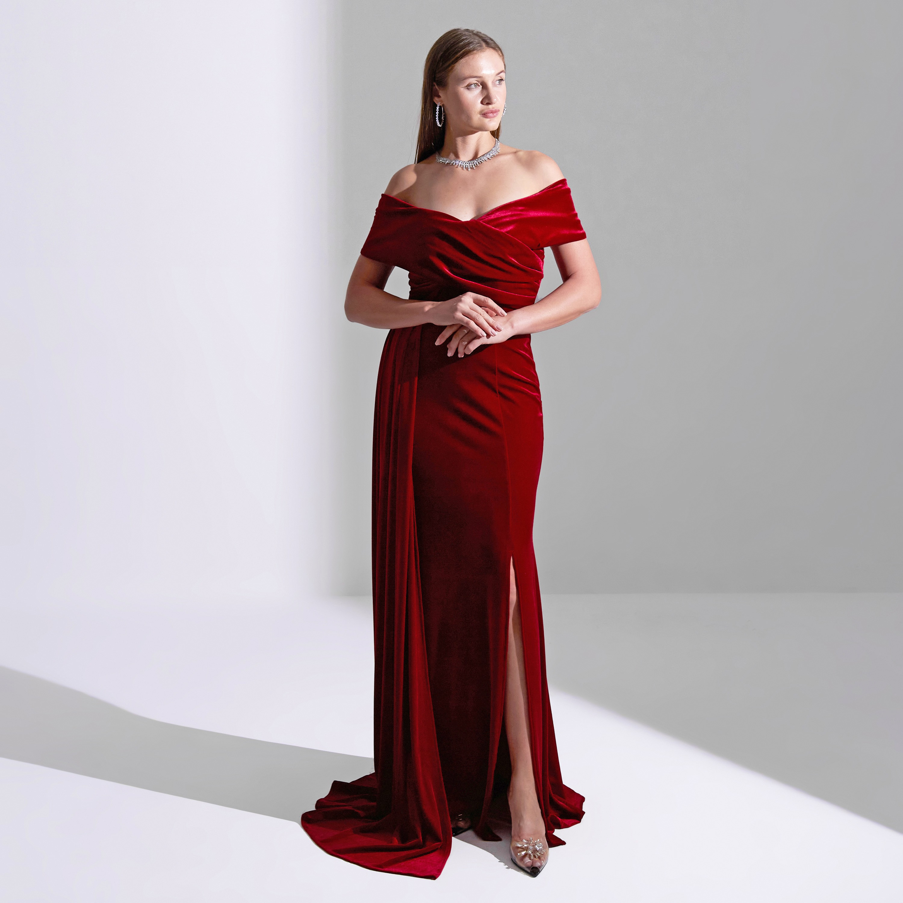 فستان ماكسي مخملي للسهرات من أكاديا بذيل جانبي وصدر ملفوف للنساء-women-clothing-dresses-image-2
