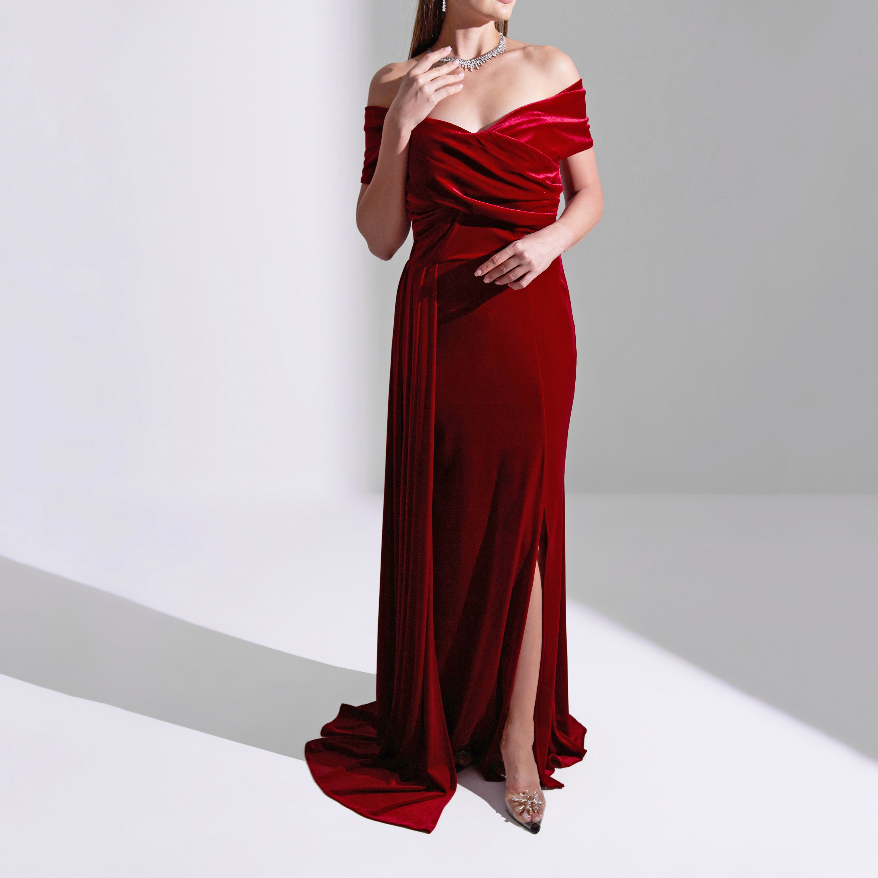 فستان ماكسي مخملي للسهرات من أكاديا بذيل جانبي وصدر ملفوف للنساء-women-clothing-dresses-image-4