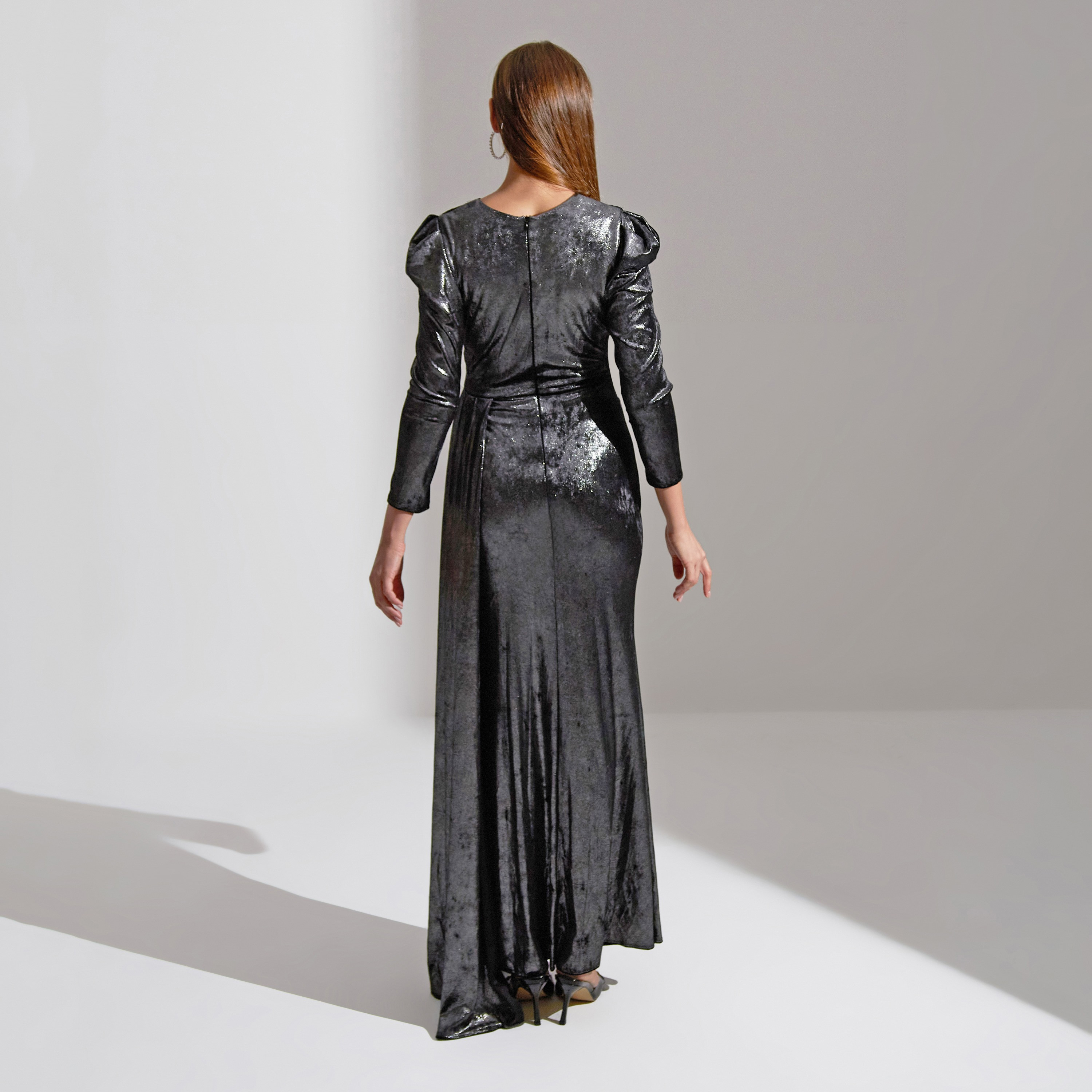 فستان ماكسي نسائي للسهرات مخملي وذيل جانبي من أكاديا-women-clothing-dresses-image-3