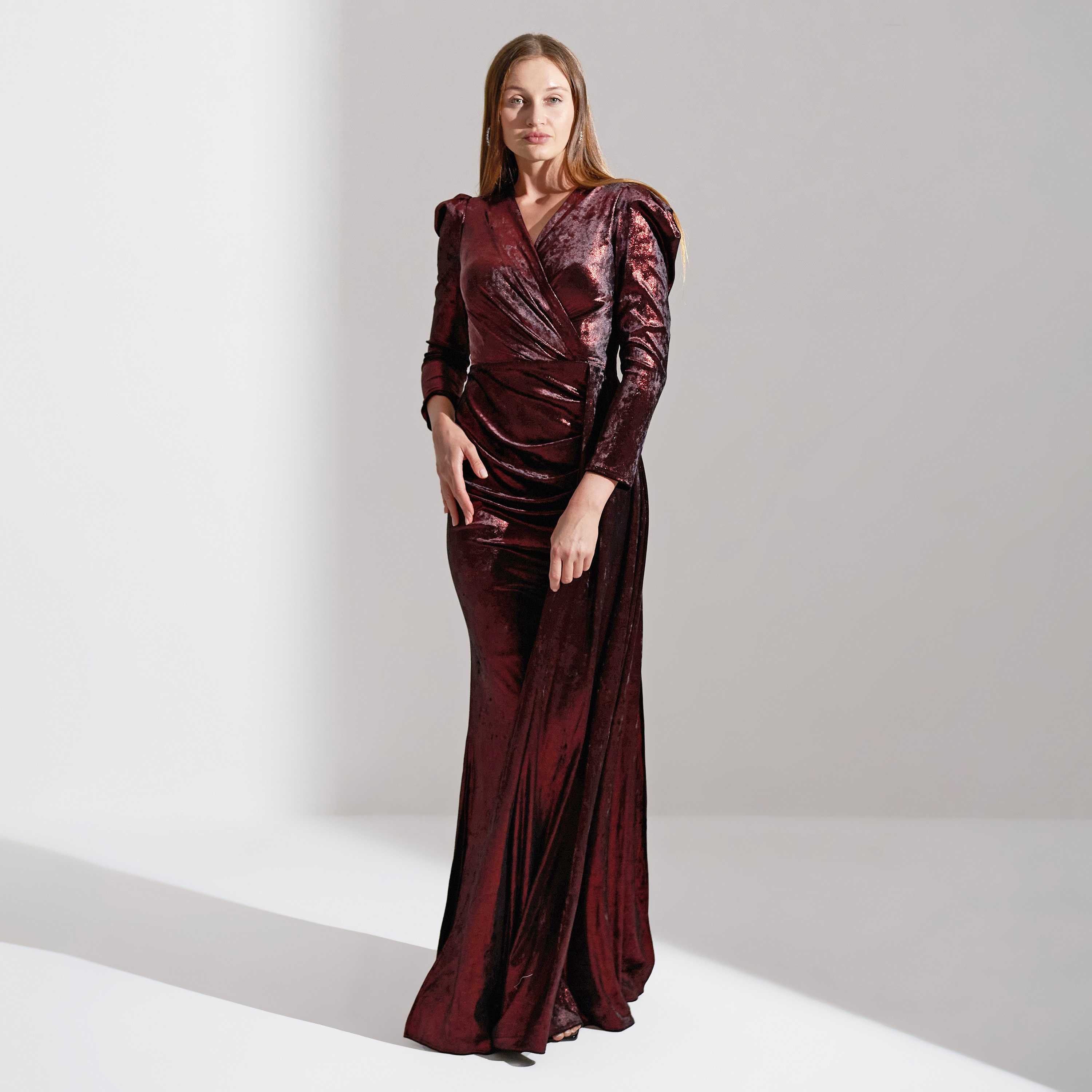 فستان ماكسي نسائي للسهرات مخملي وذيل جانبي من أكاديا-women-clothing-dresses-image-8