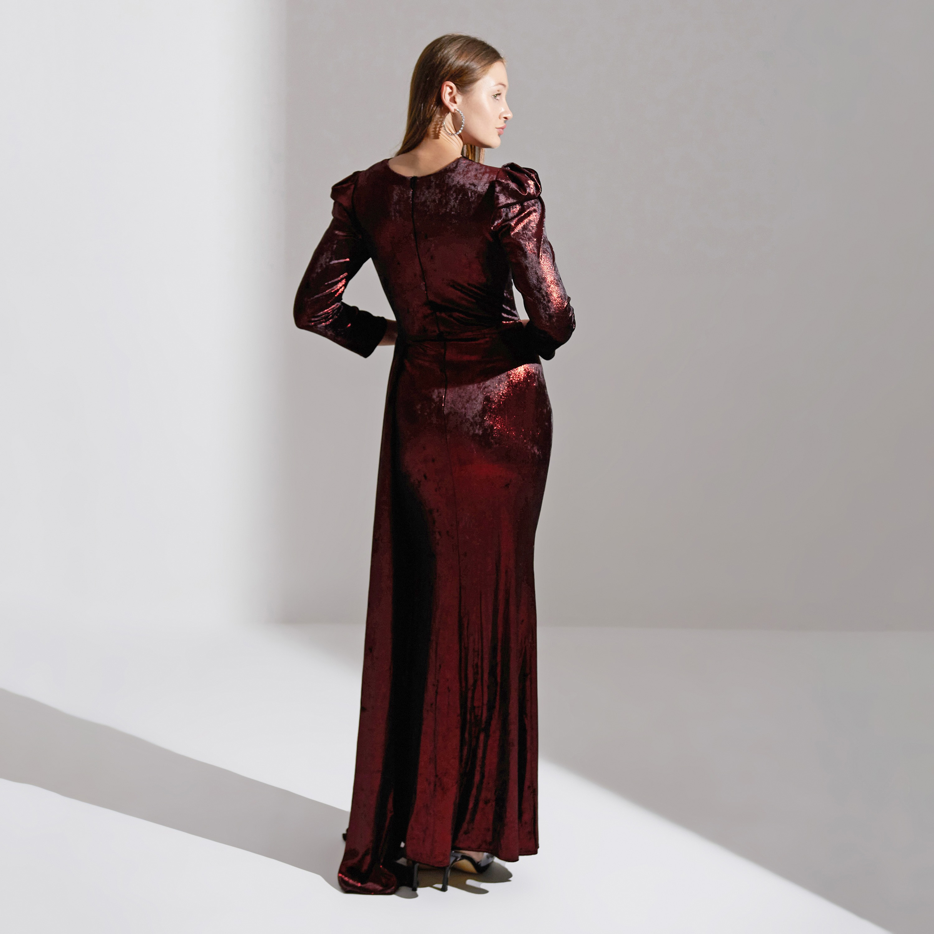 فستان ماكسي نسائي للسهرات مخملي وذيل جانبي من أكاديا-women-clothing-dresses-image-10