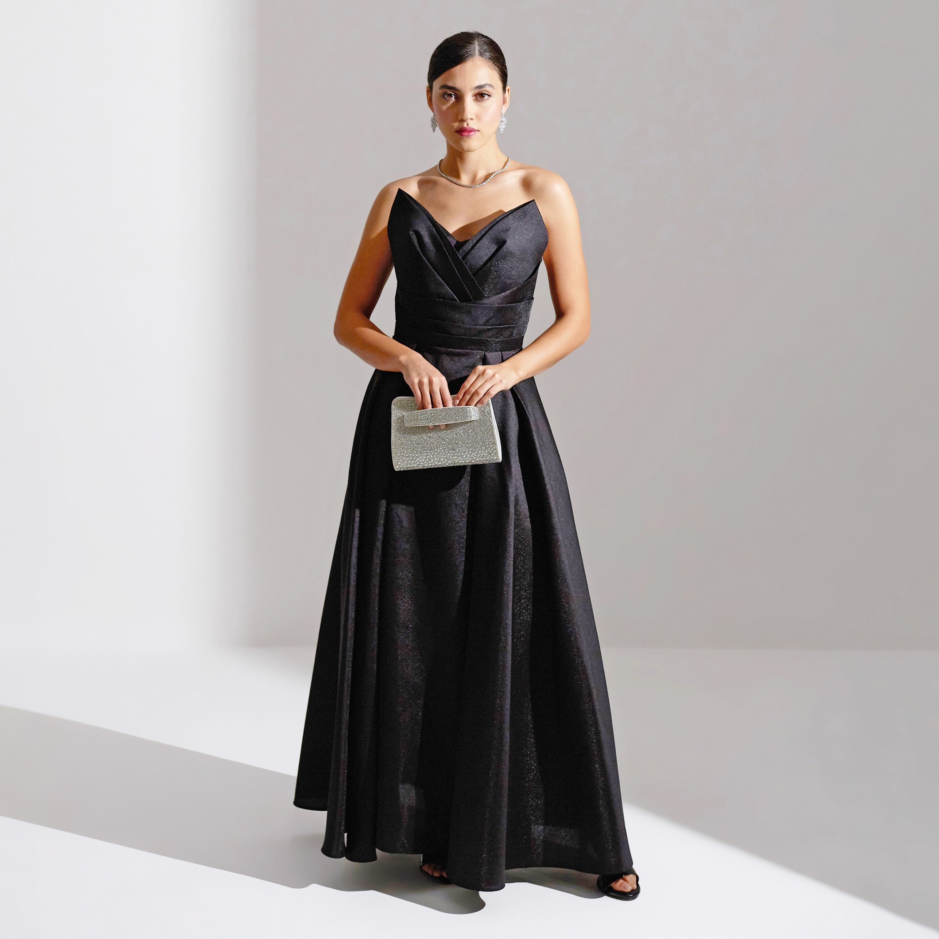 فستان ماكسي للنساء بثنيات صدر من قماش التفتا للسهرات من أكاديا-women-clothing-dresses-image-1