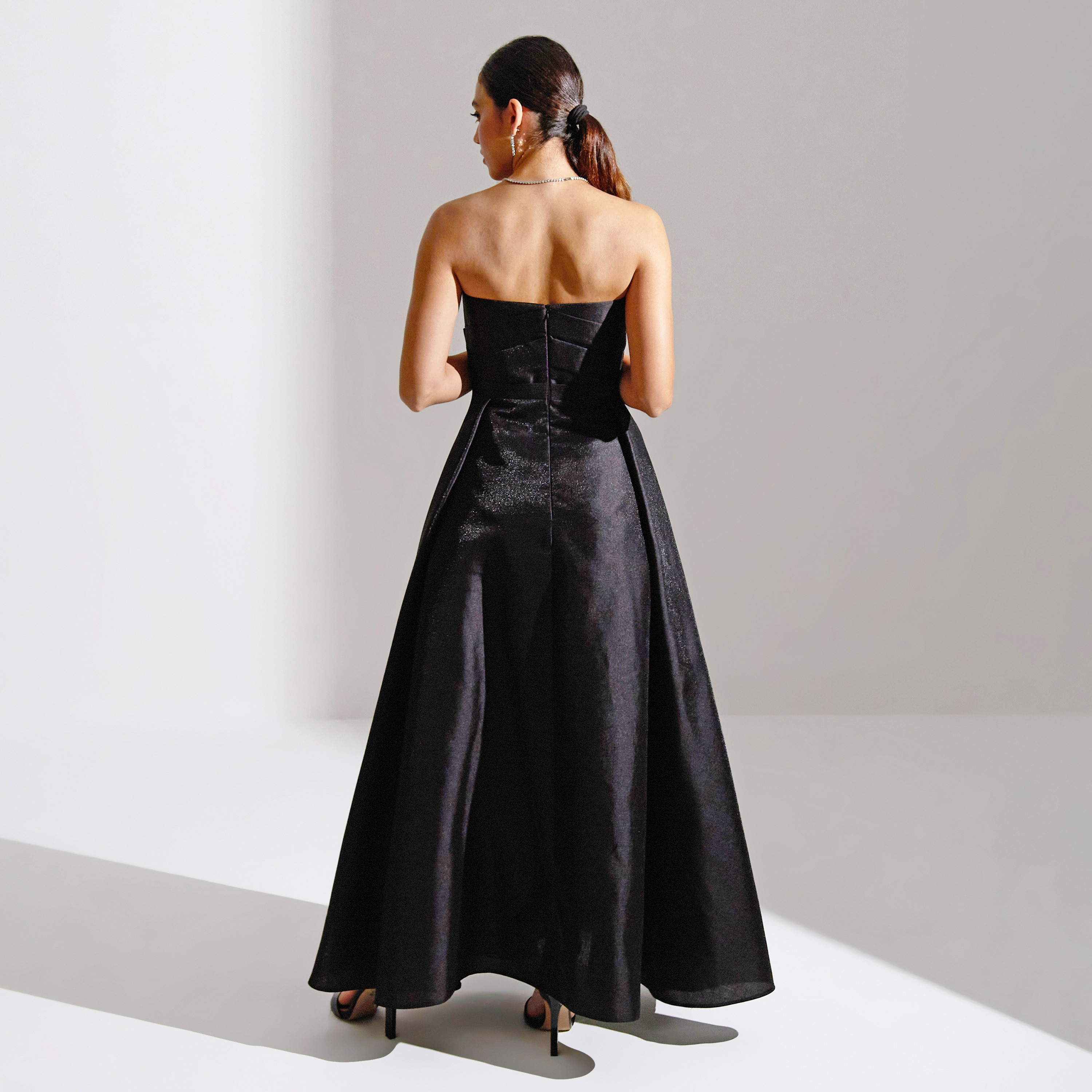 فستان ماكسي للنساء بثنيات صدر من قماش التفتا للسهرات من أكاديا-women-clothing-dresses-image-3