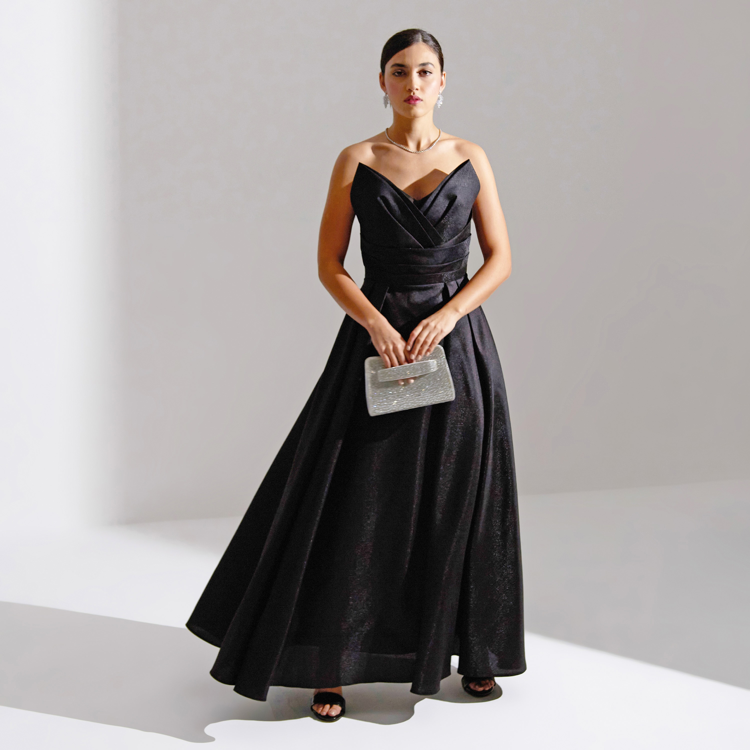 فستان ماكسي للنساء بثنيات صدر من قماش التفتا للسهرات من أكاديا-women-clothing-dresses-image-4