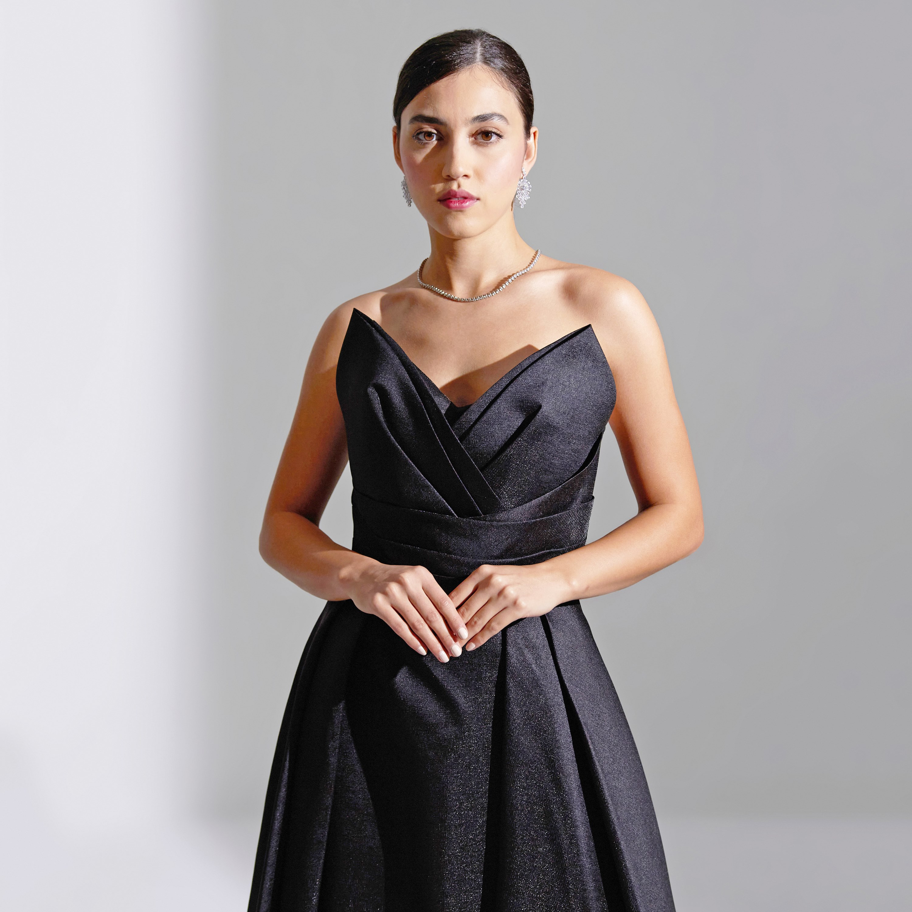 فستان ماكسي للنساء بثنيات صدر من قماش التفتا للسهرات من أكاديا-women-clothing-dresses-image-6