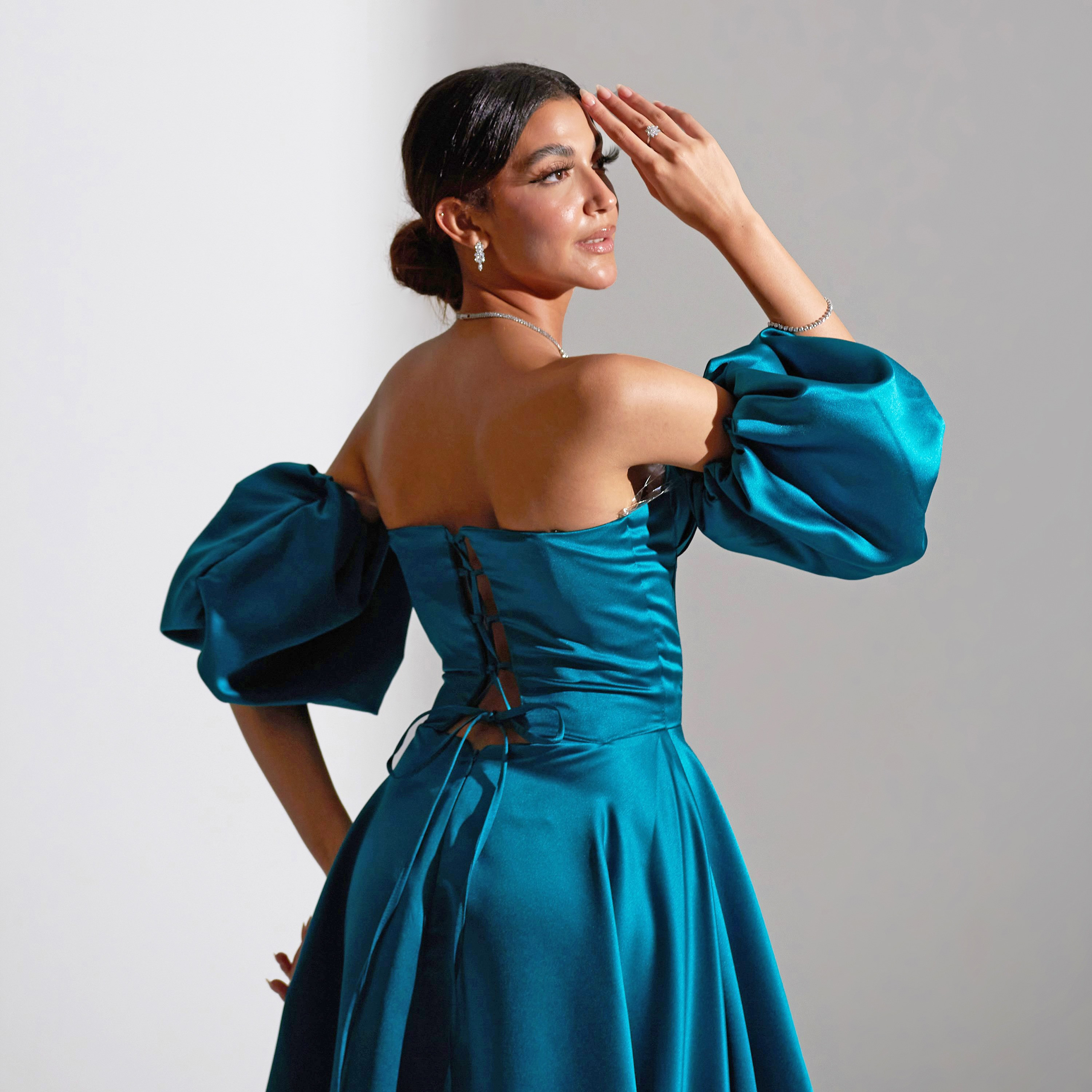 فستان سهرة نسائي ماكسي من الساتان وأكمام قابلة للإزالة من أكاديا بدون أكتاف-women-clothing-dresses-image-11