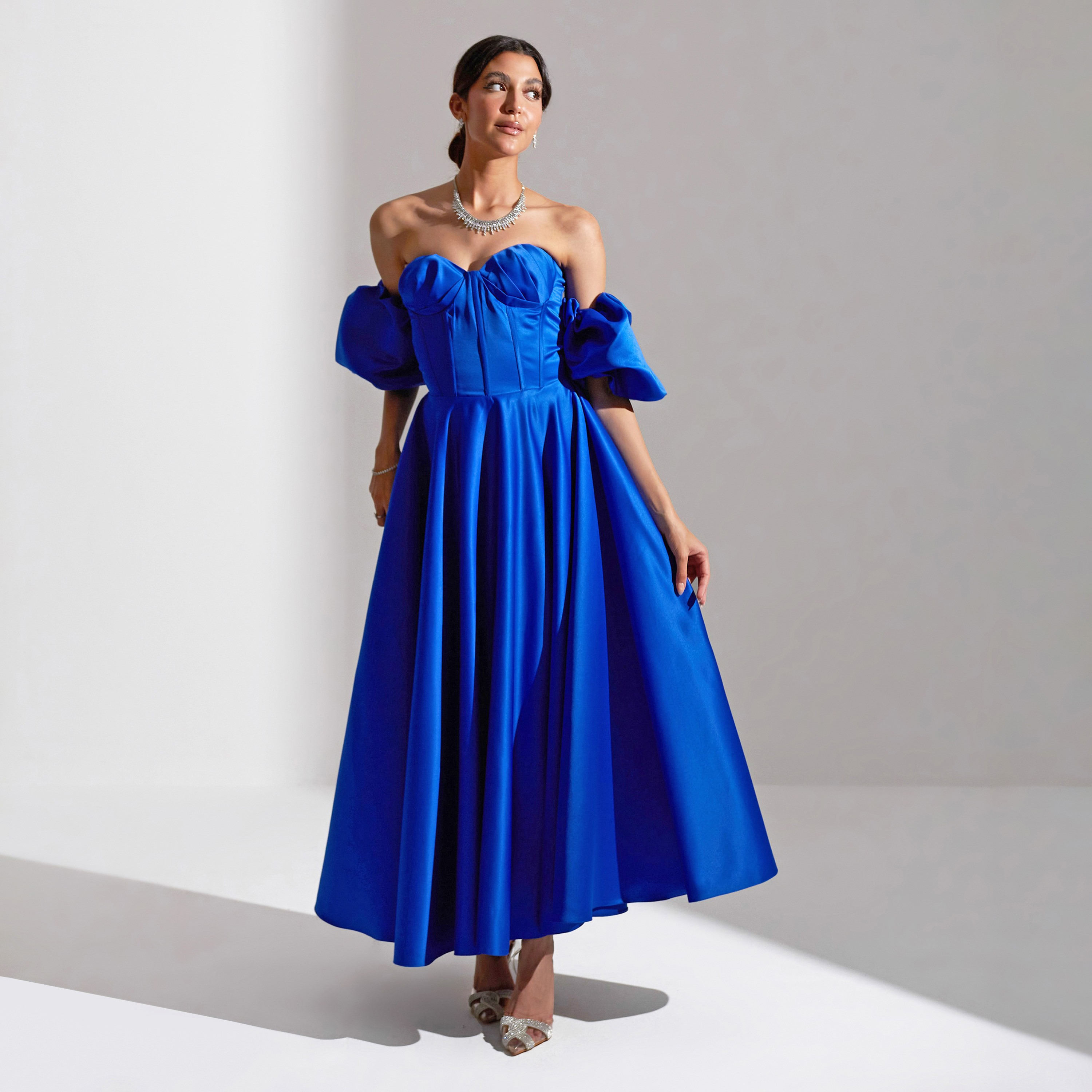 فستان سهرة نسائي ماكسي من الساتان وأكمام قابلة للإزالة من أكاديا بدون أكتاف-women-clothing-dresses-image-1