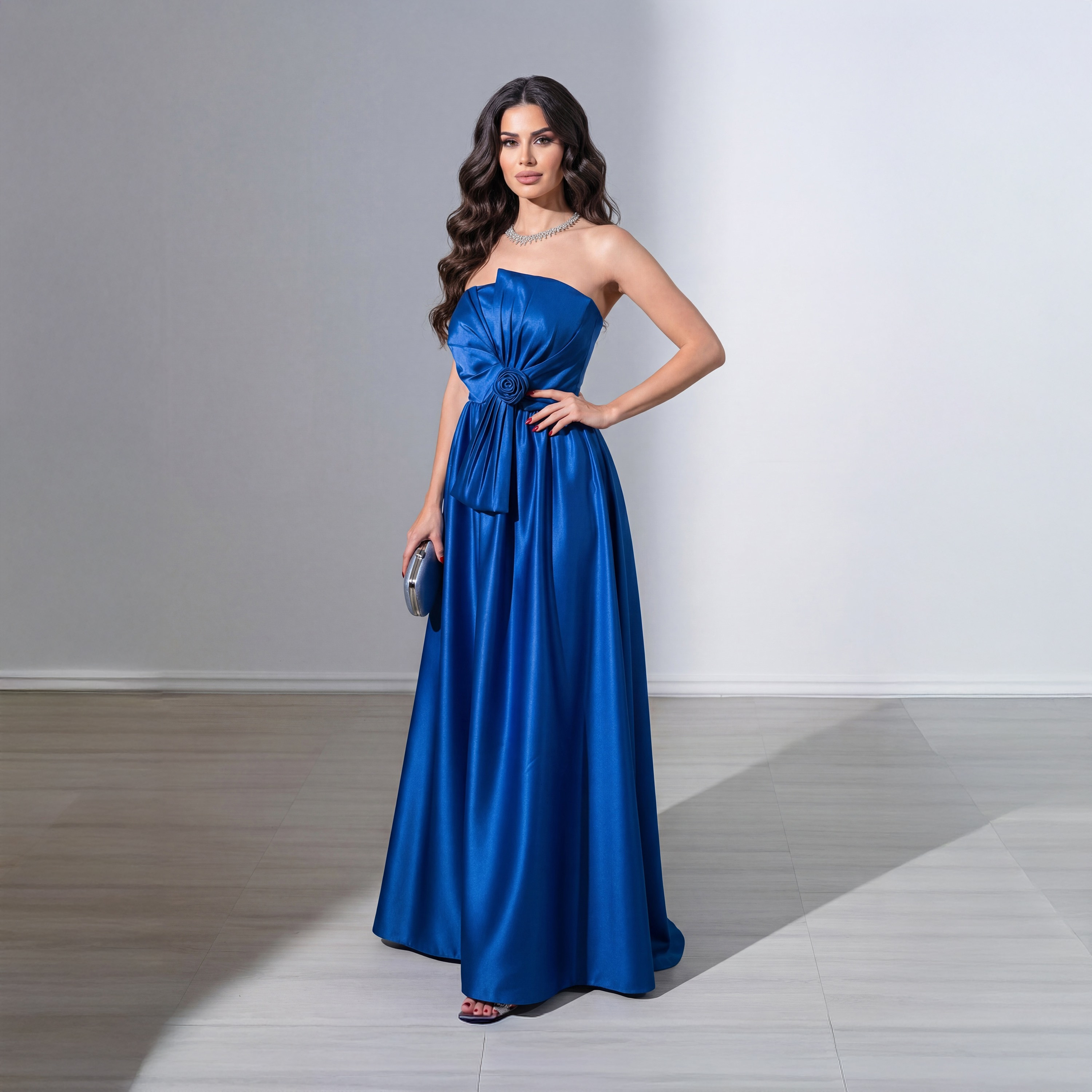 فستان سهرة ماكسي نسائي "باندو" بدون حمالات من الساتان مزين بوردة ثلاثية الأبعاد من أكاديا-women-clothing-dresses-image-2
