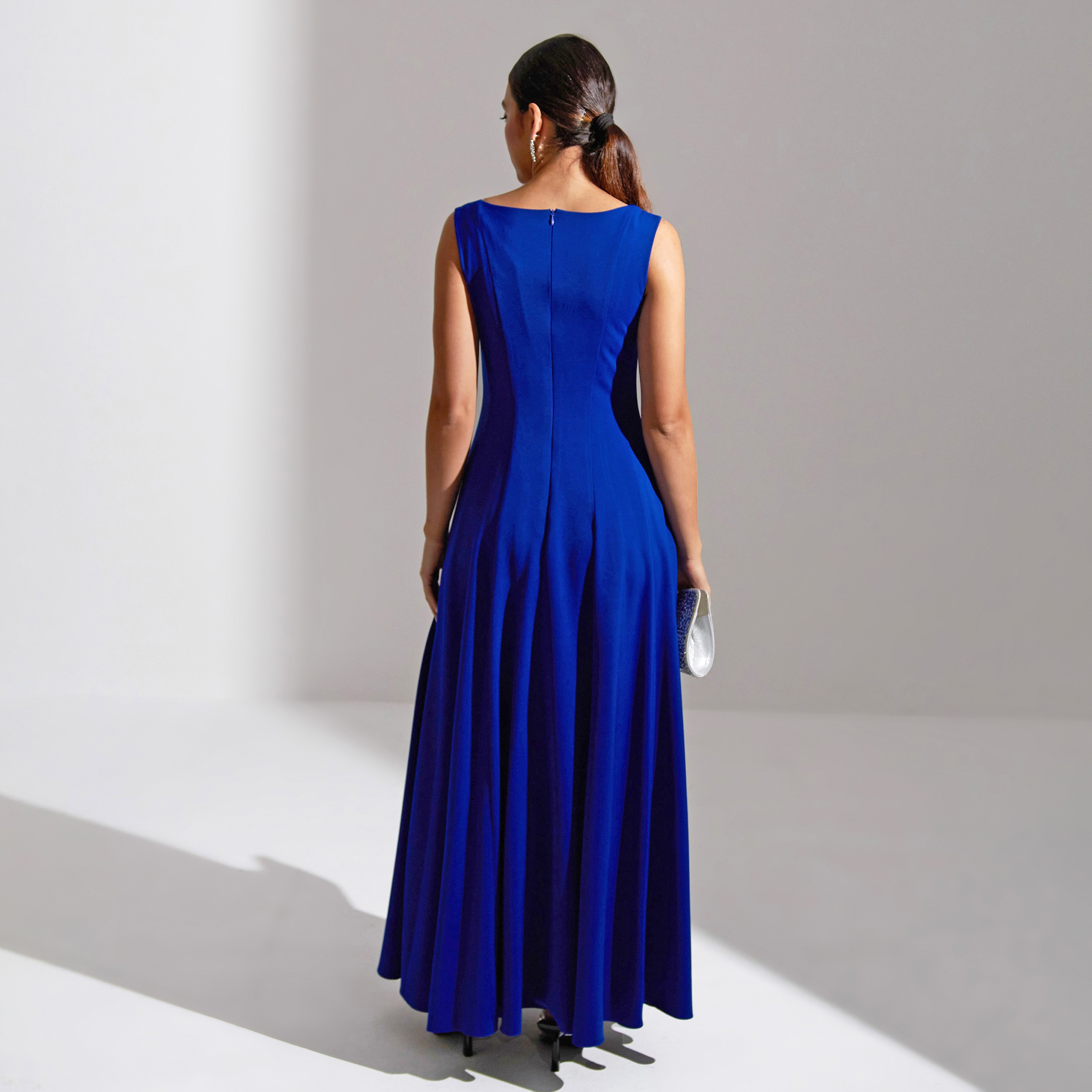 فستان سهرة ماكسي نسائي من الكريب بتفاصيل لوحة رقبة مربعة من أكاديا-women-clothing-dresses-image-9
