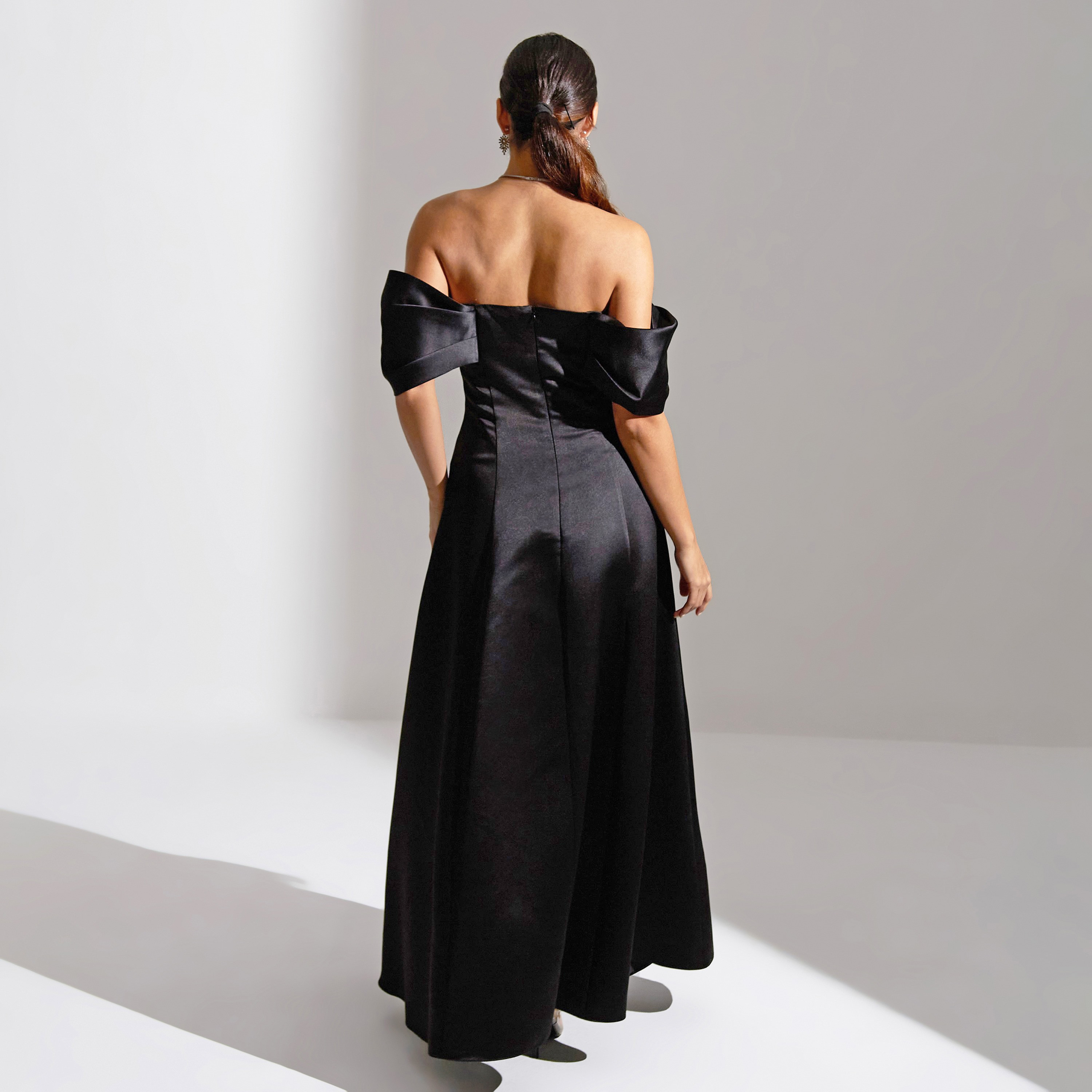 فستان سهرة ماكسي نسائي مكشوف الكتفين من الساتان من أكاديا-women-clothing-dresses-image-22