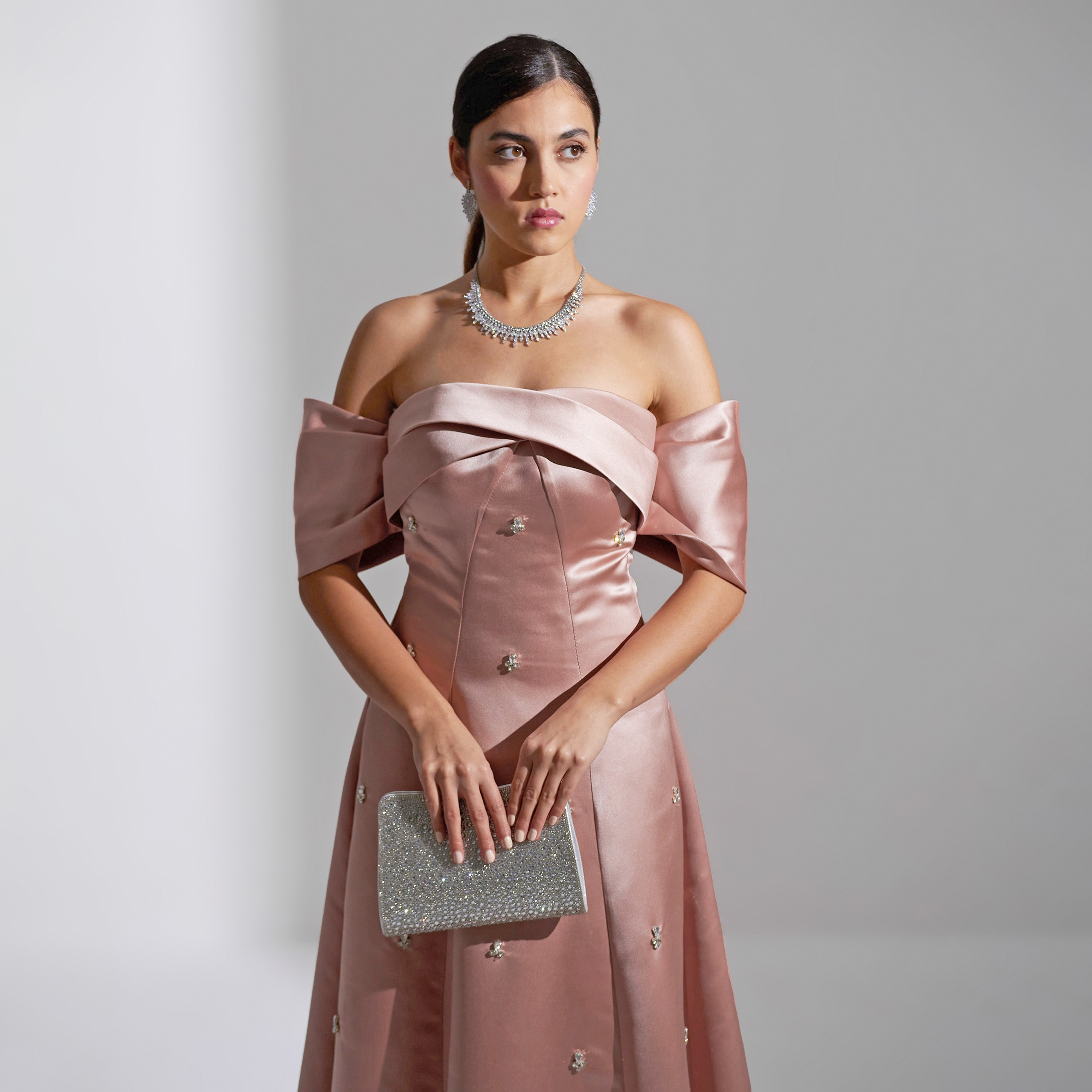 فستان سهرة ماكسي نسائي مكشوف الكتفين من الساتان من أكاديا-women-clothing-dresses-image-11