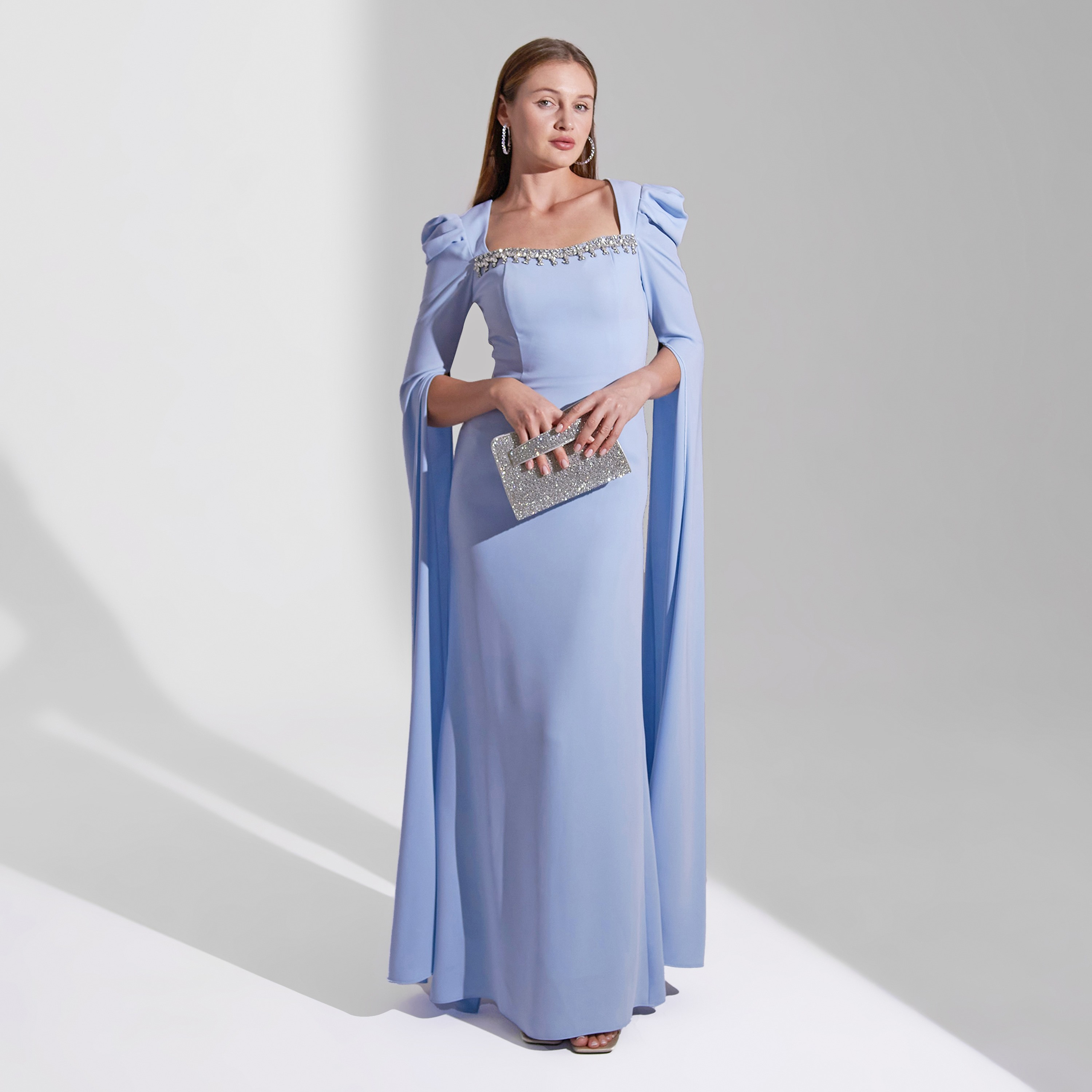 فستان سهرة ماكسي نسائي من أكاديا بتفاصيل من الكريب وصدرية من الكريستال-women-clothing-dresses-image-6