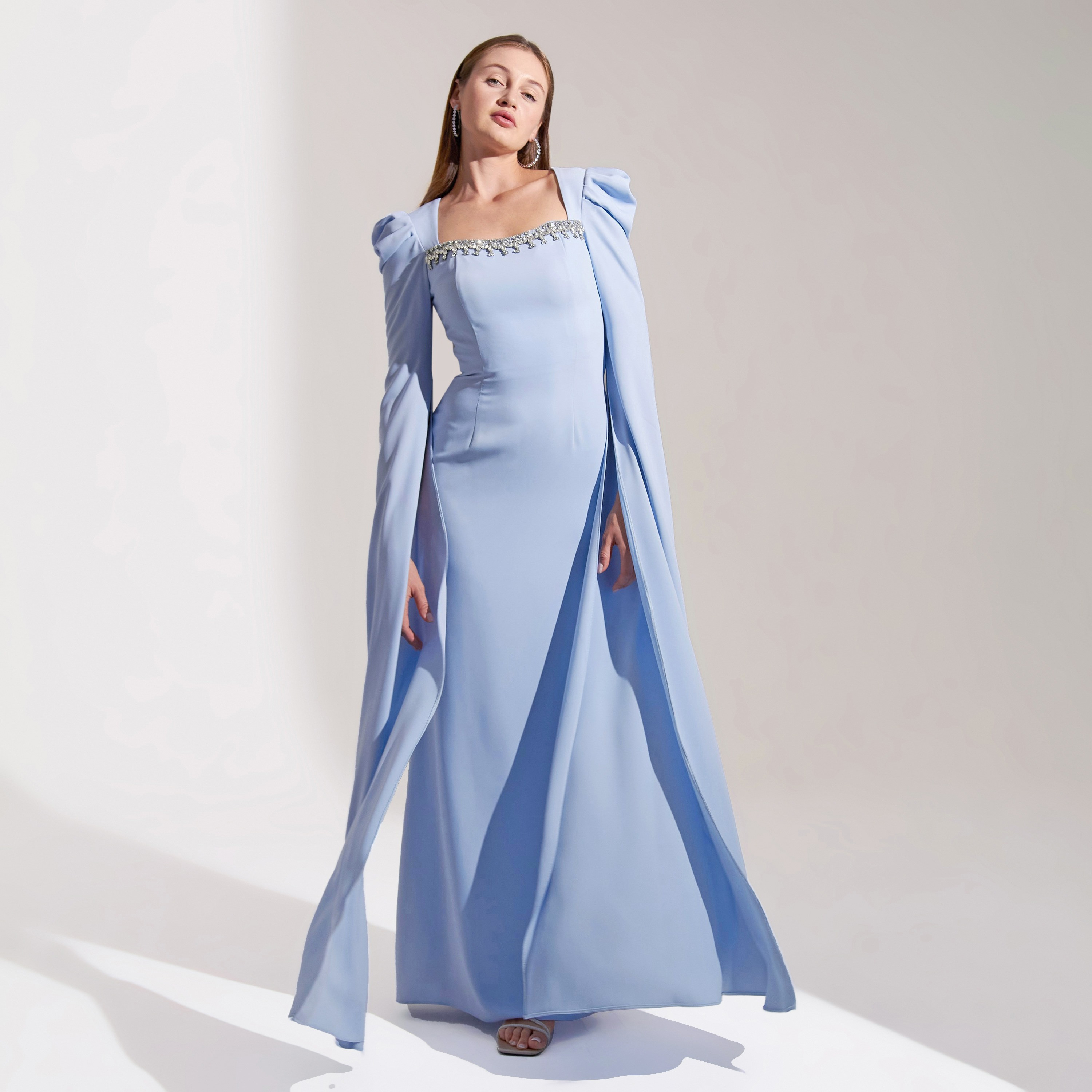 فستان سهرة ماكسي نسائي من أكاديا بتفاصيل من الكريب وصدرية من الكريستال-women-clothing-dresses-image-9