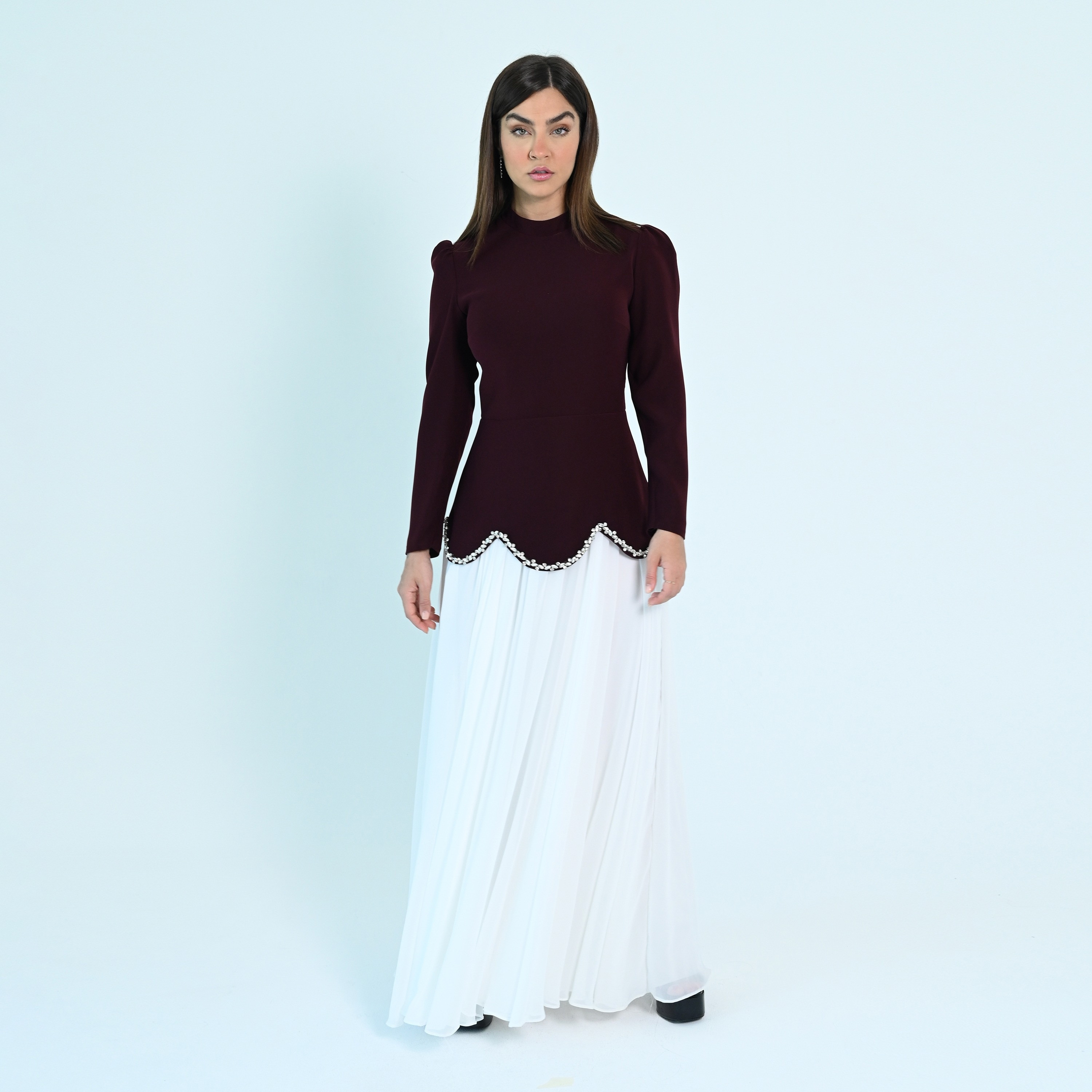 فستان سهرة نسائي طويل ماكسي من الشيفون بتفاصيل كريستالية وياقة وهمية وطيات من أكاديا-women-clothing-dresses-image-14